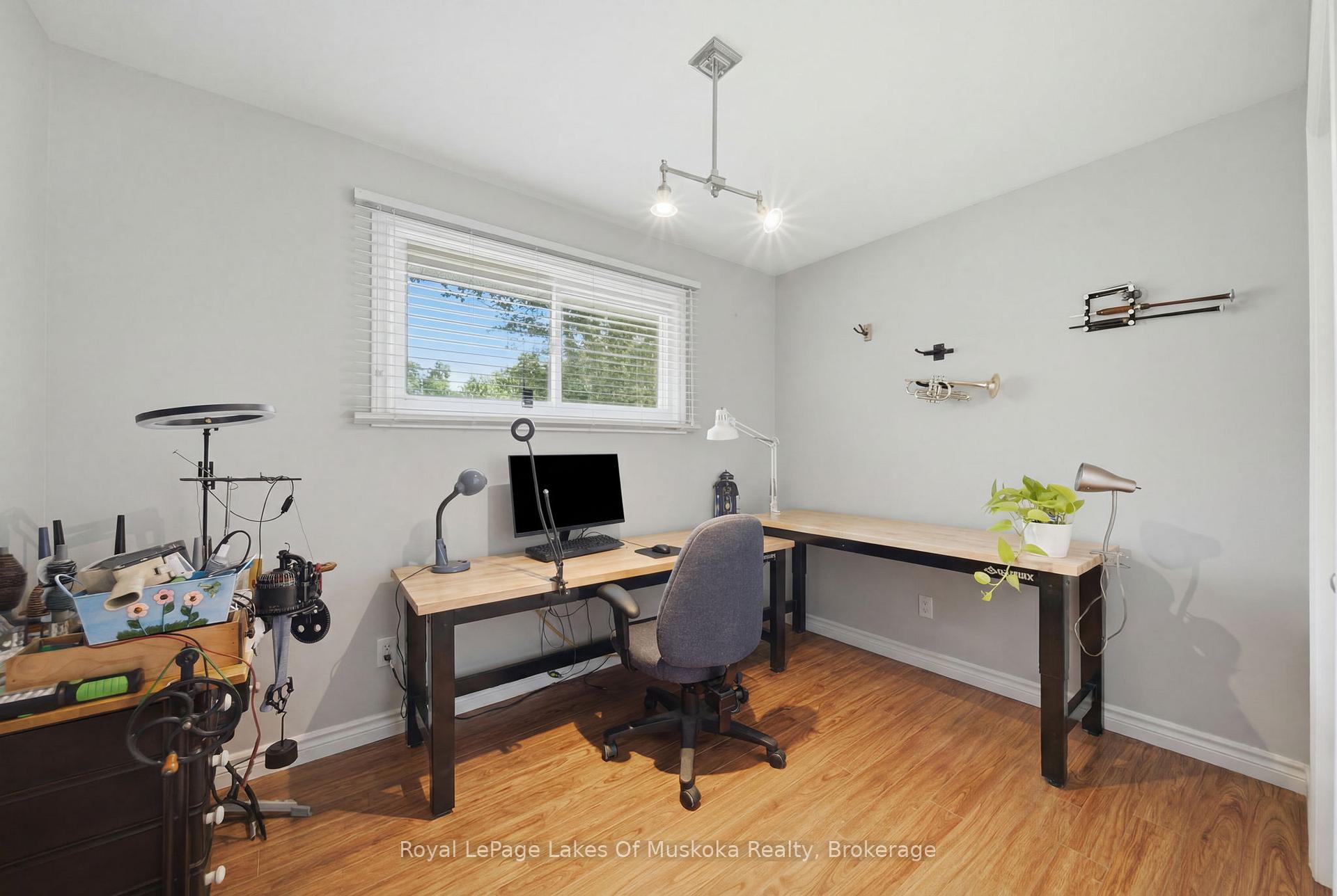 Photo 18 of 2049 Marchmont Road, Severn, Marchmont — HOMEH
