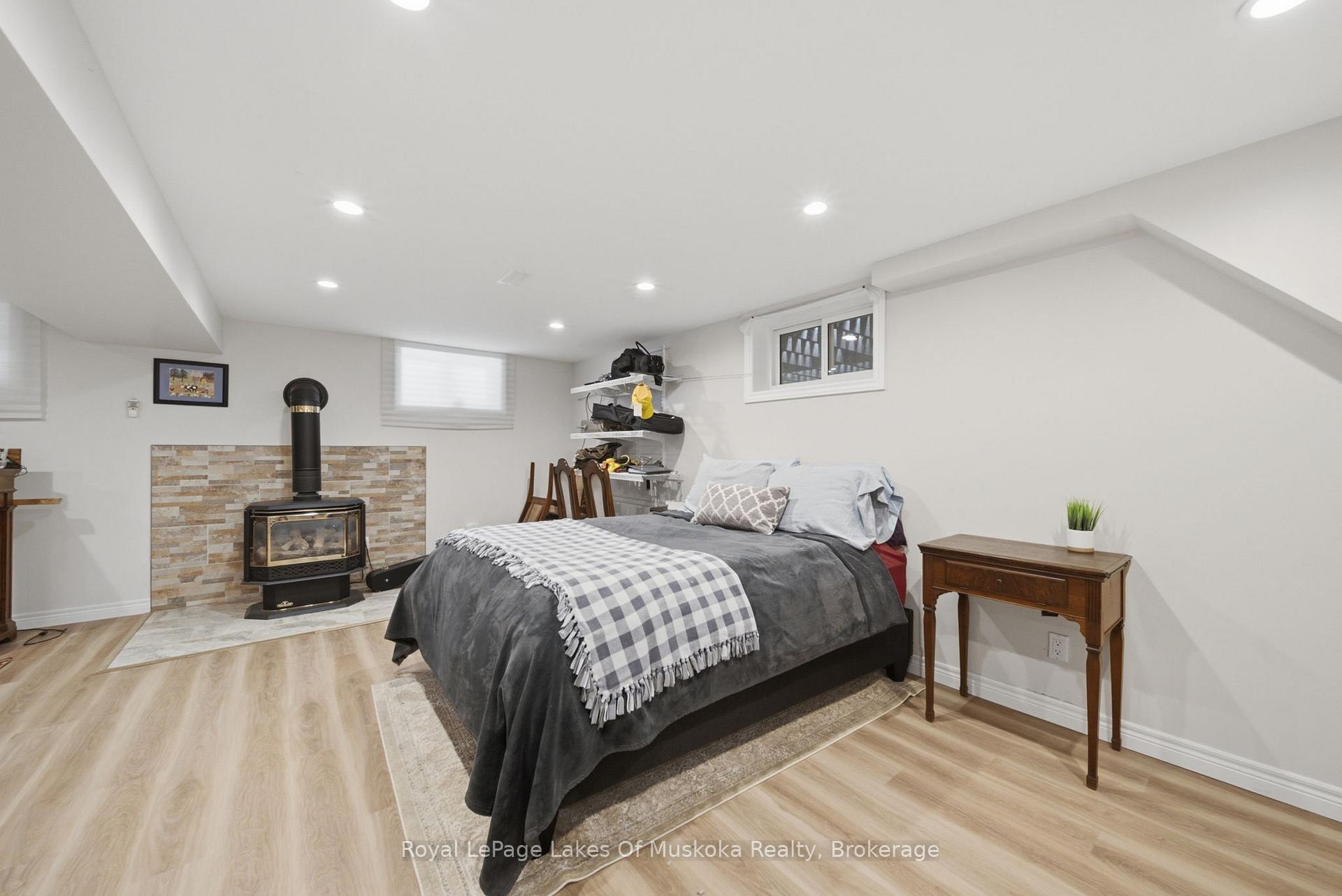 Photo 26 of 2049 Marchmont Road, Severn, Marchmont — HOMEH