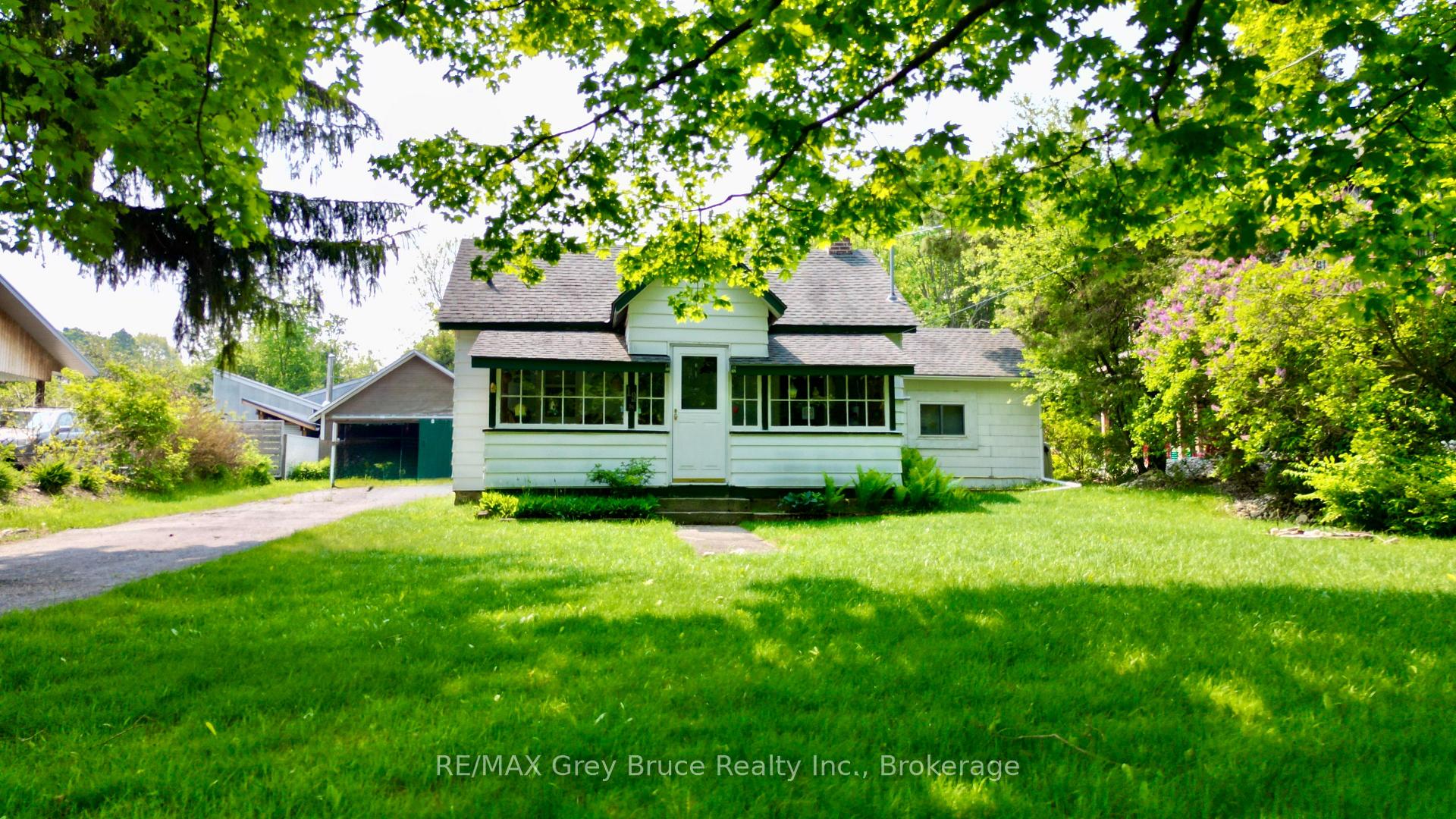 Photo 2 of 19 Mill Street, Northern Bruce Peninsula — HOMEH