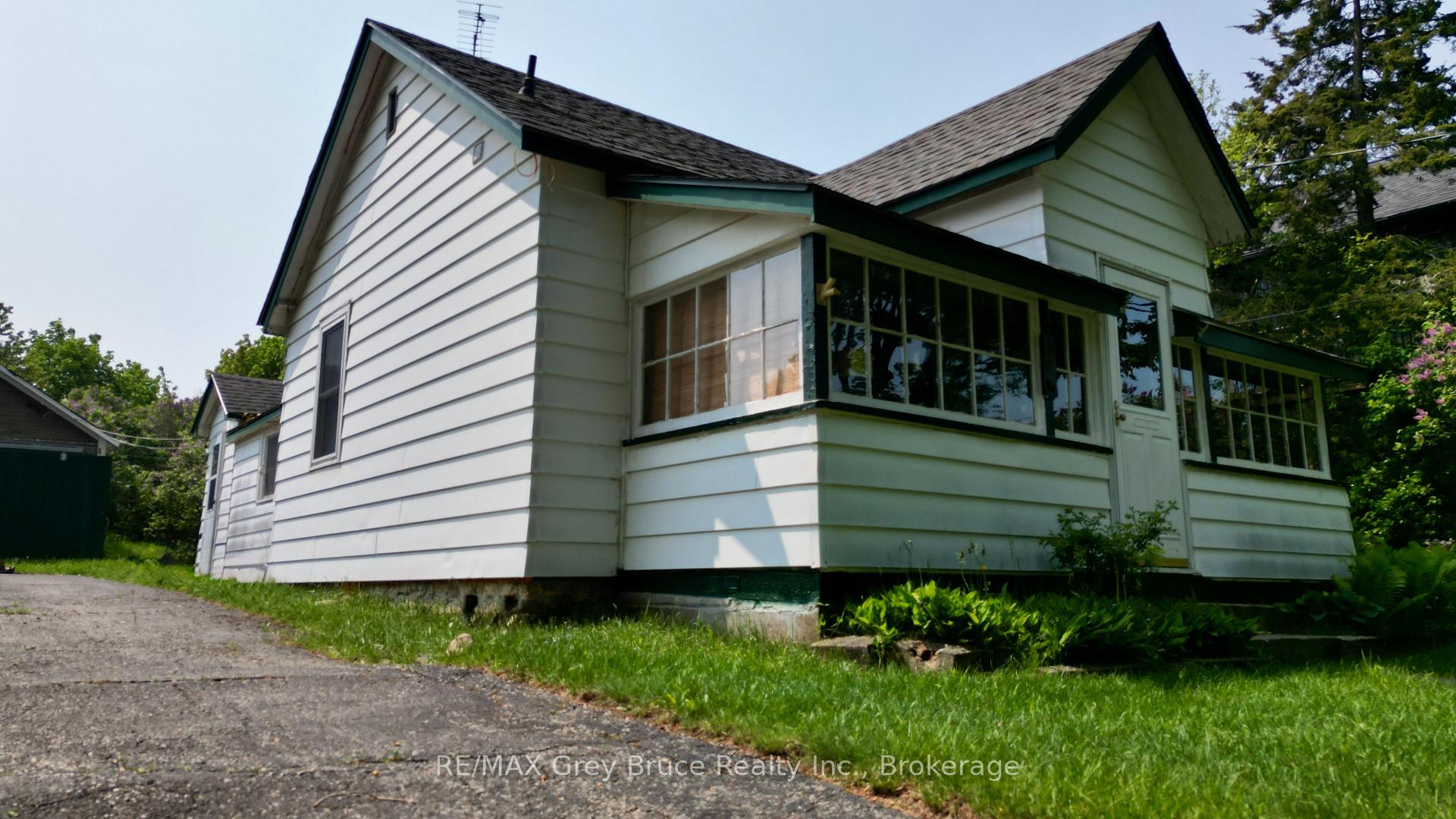Photo 3 of 19 Mill Street, Northern Bruce Peninsula — HOMEH