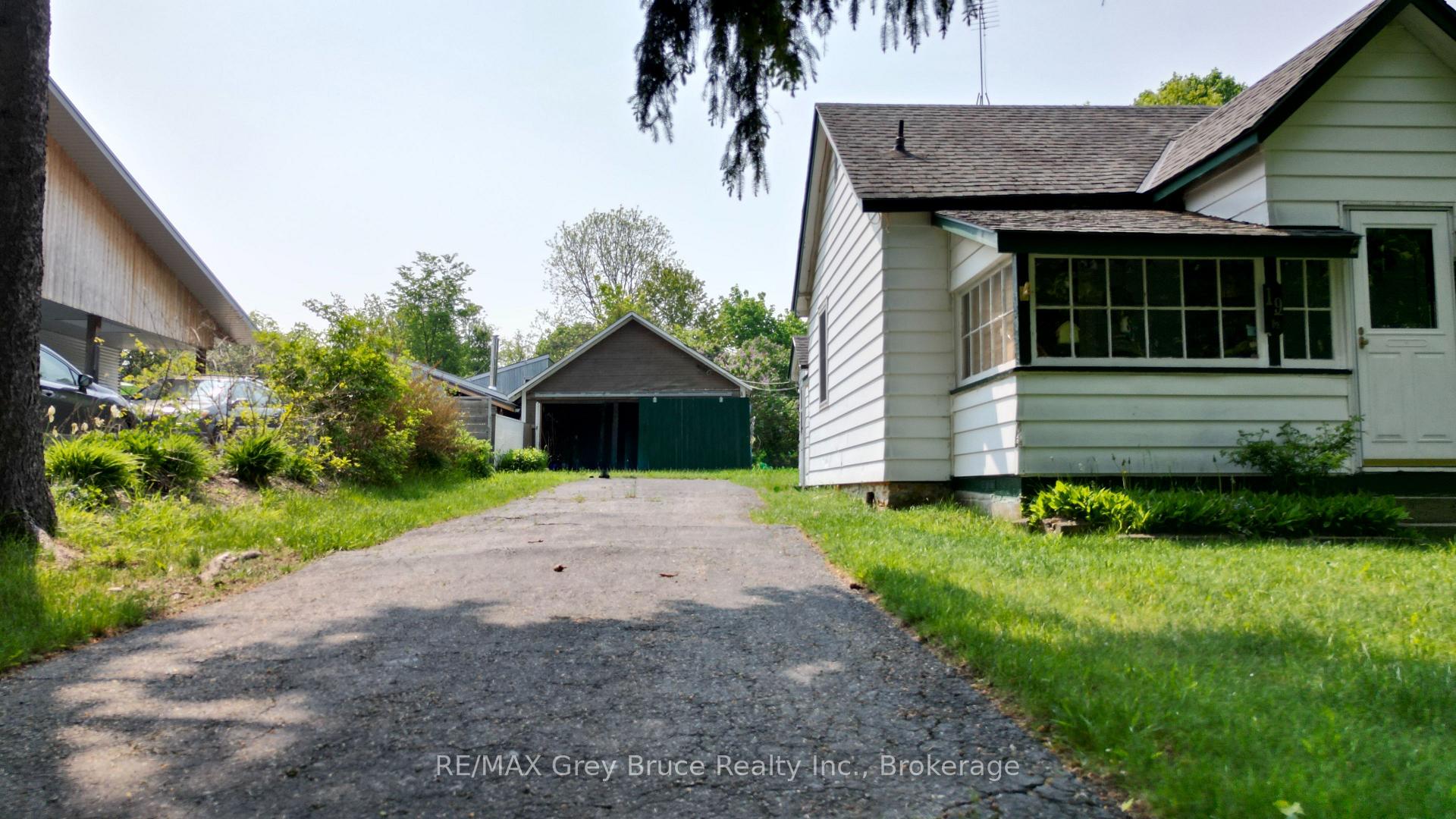 Photo 4 of 19 Mill Street, Northern Bruce Peninsula — HOMEH