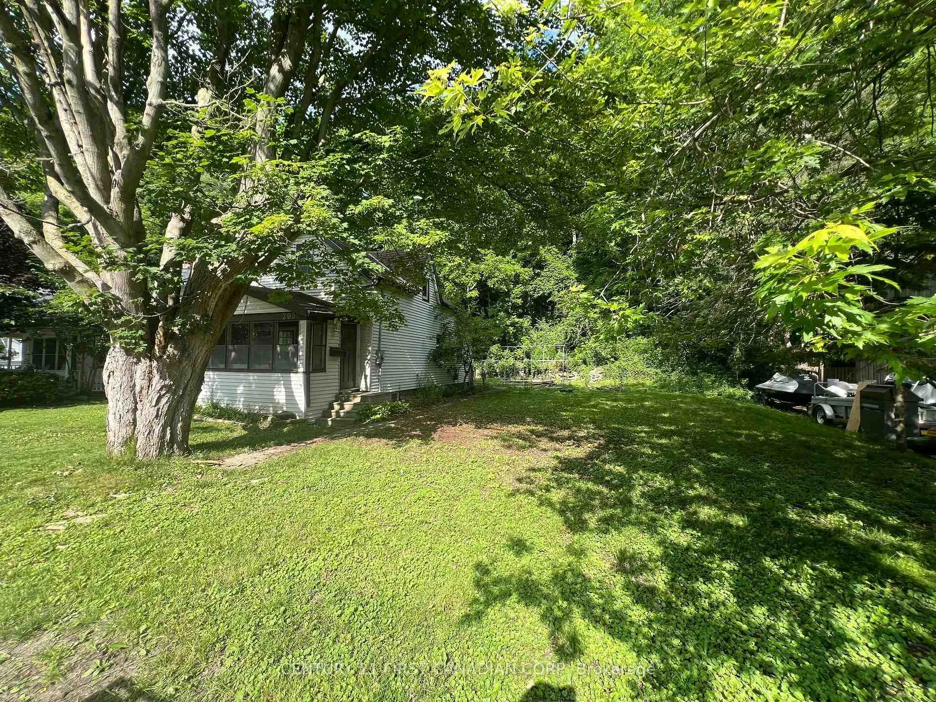 Photo 5 of 205 Orchard Street, Central Elgin, Port Stanley — HOMEH