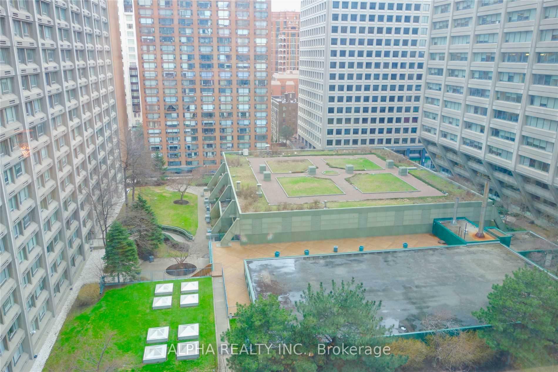 Photo 10 of Unit 1205, 21 Balmuto Street, Toronto, Bay Street Corridor — HOMEH