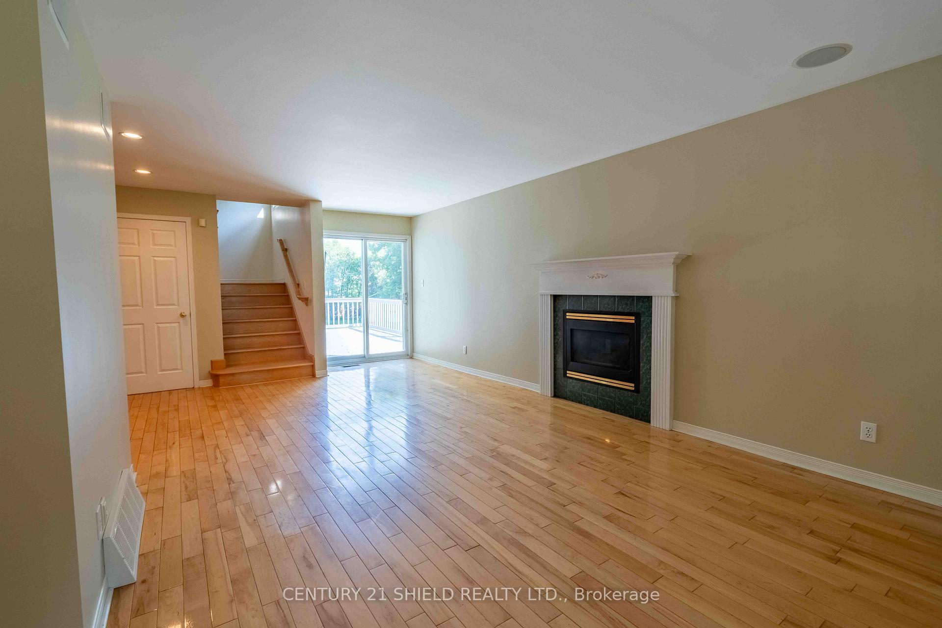 Photo 4 of 315 Eleventh Street E, Cornwall — HOMEH