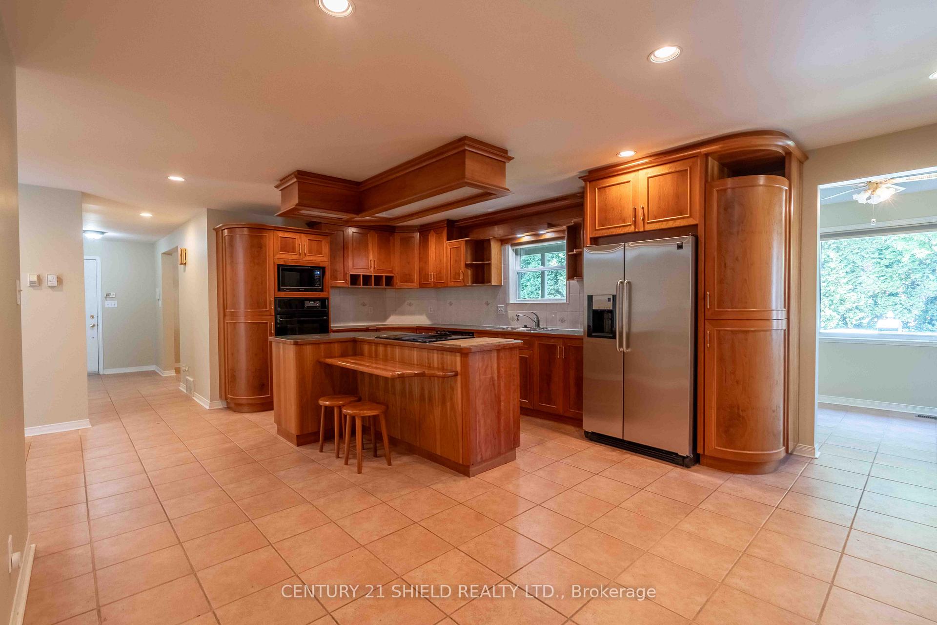 Photo 6 of 315 Eleventh Street E, Cornwall — HOMEH