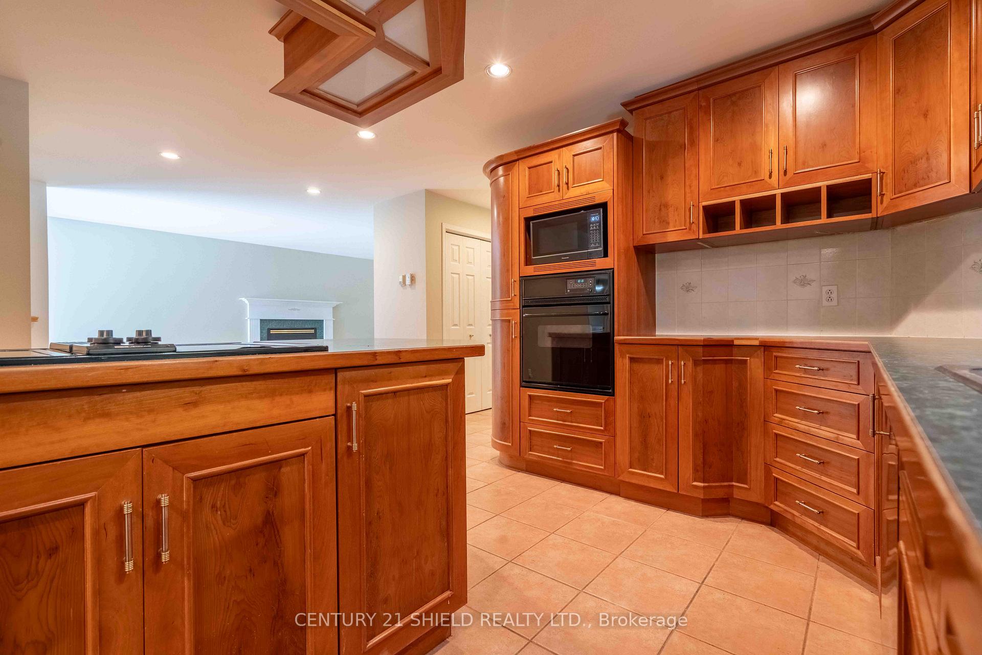 Photo 7 of 315 Eleventh Street E, Cornwall — HOMEH