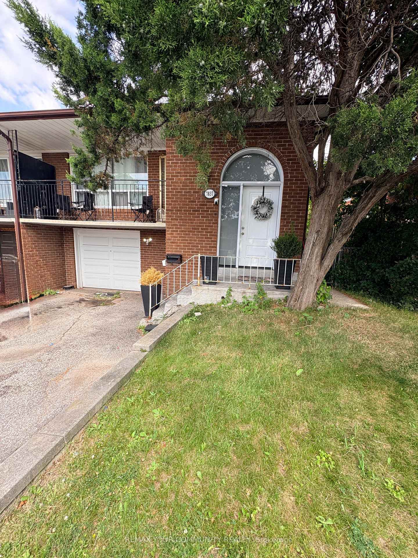 Photo of Unit Basement, 7837 Martin Grove Road