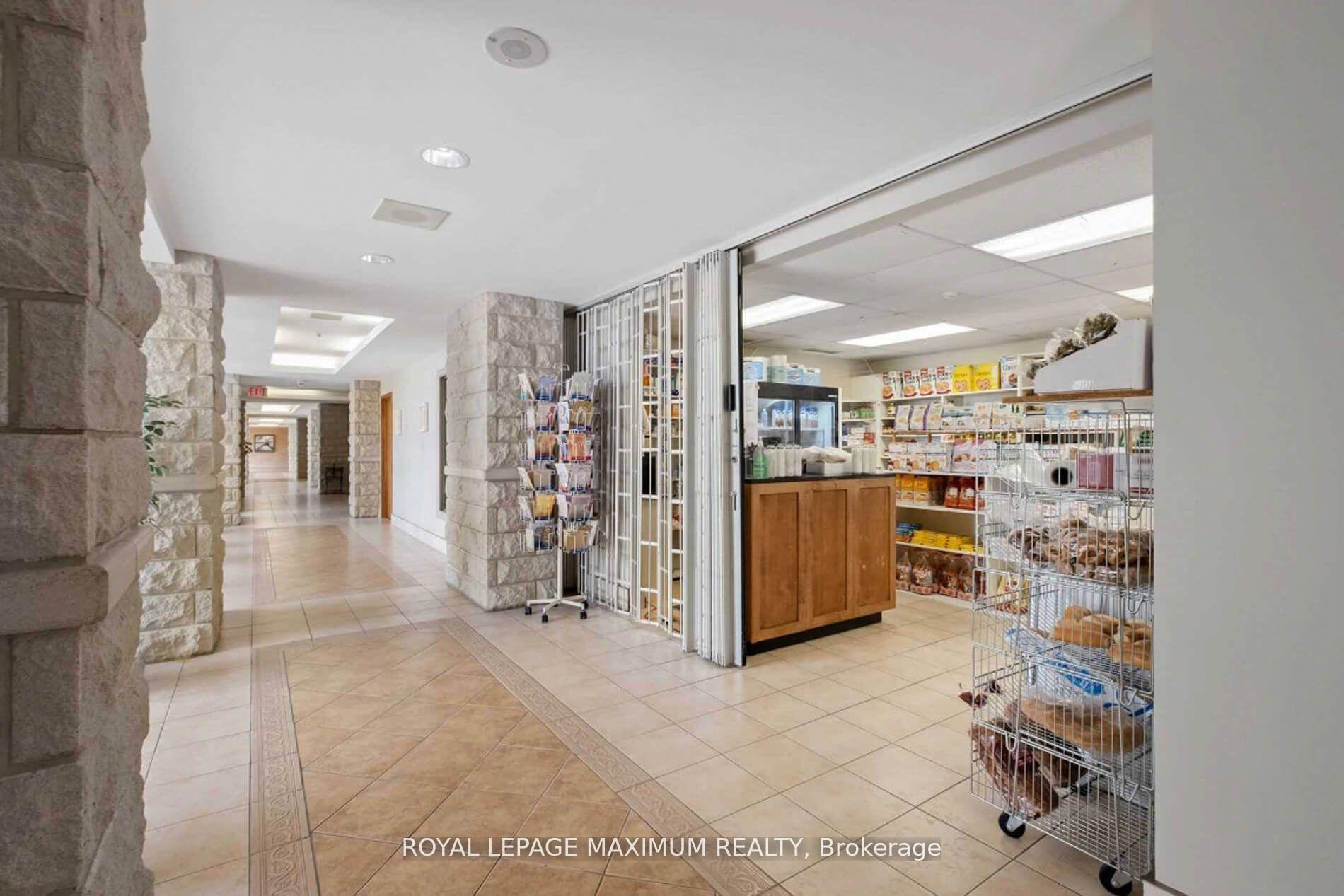 Photo 29 of Unit 408, 2506 Rutherford Road, Vaughan, Maple — HOMEH