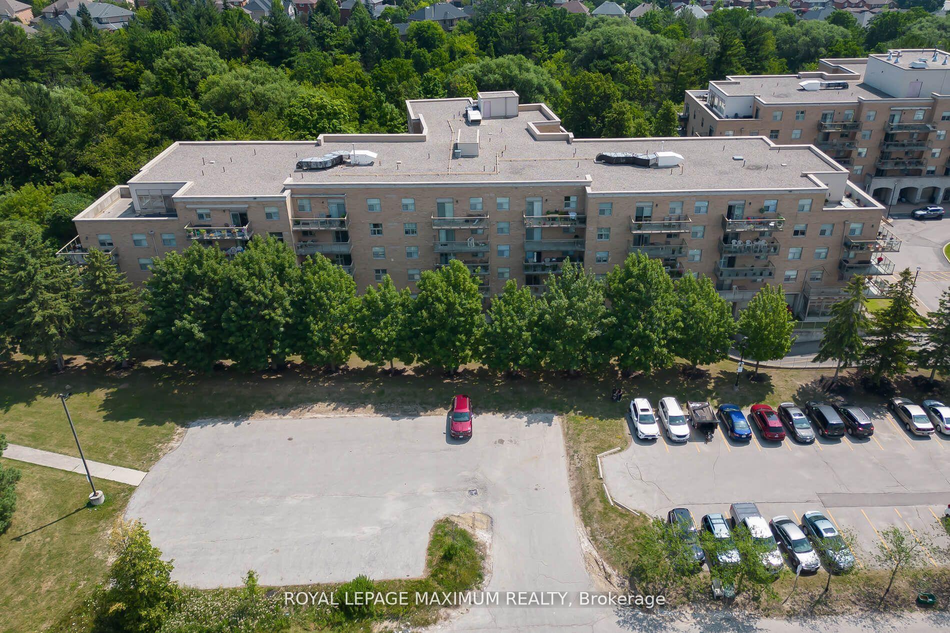Photo 34 of Unit 408, 2506 Rutherford Road, Vaughan, Maple — HOMEH