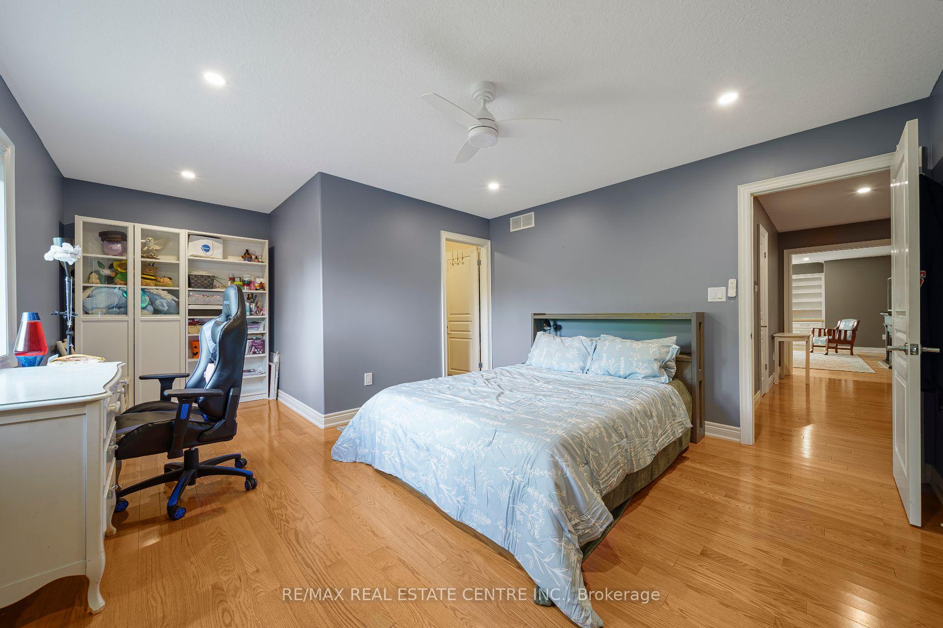 Photo 27 of 112 Dirksen Court, Kitchener, Pioneer Tower West — HOMEH