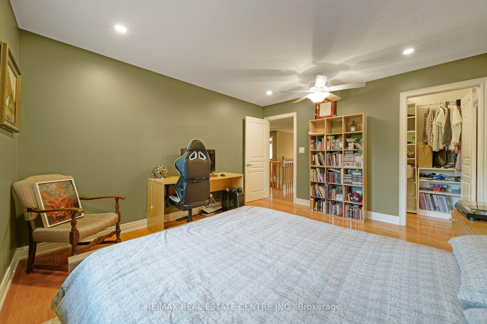 Photo 29 of 112 Dirksen Court, Kitchener, Pioneer Tower West — HOMEH