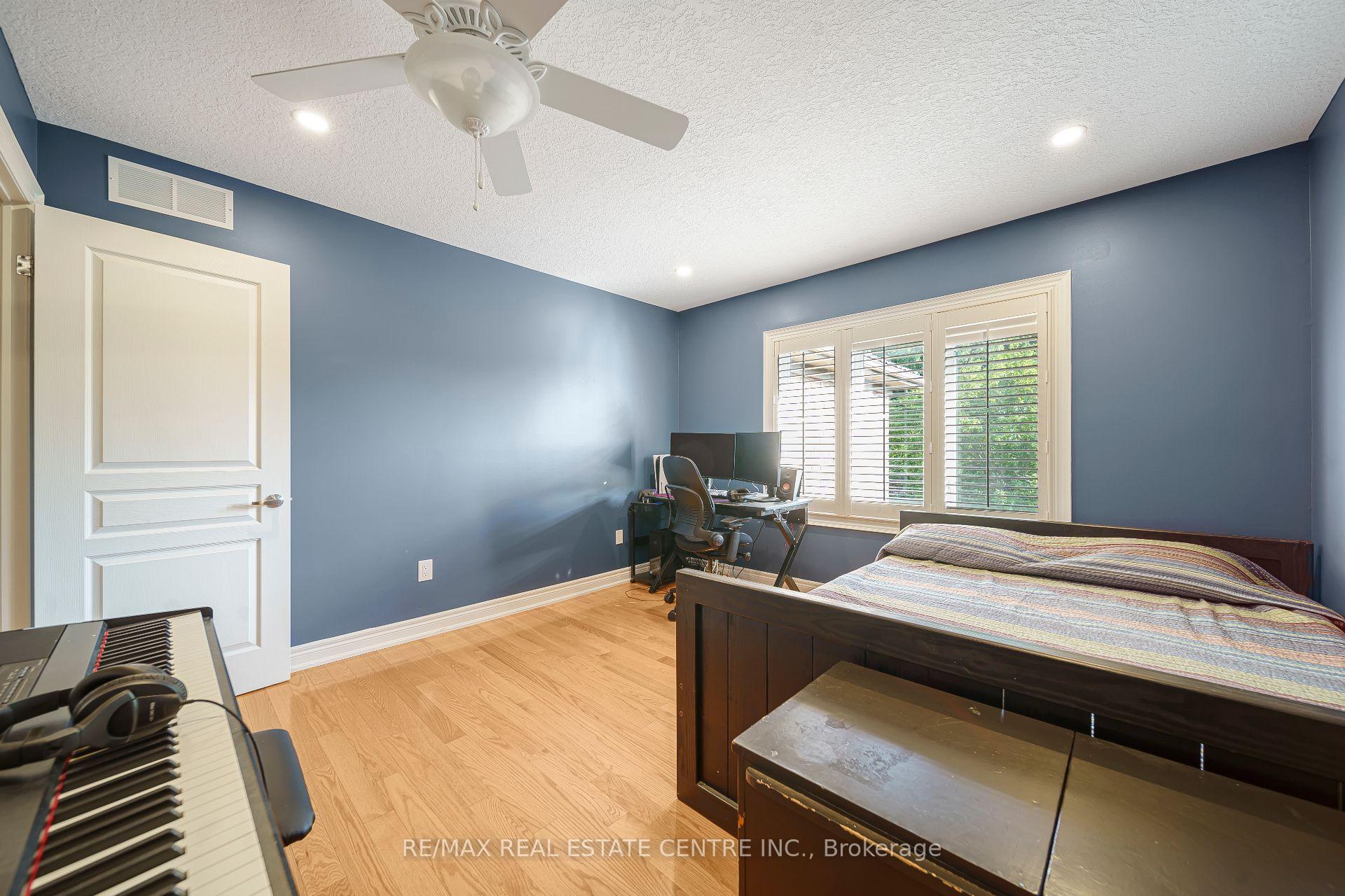 Photo 31 of 112 Dirksen Court, Kitchener, Pioneer Tower West — HOMEH
