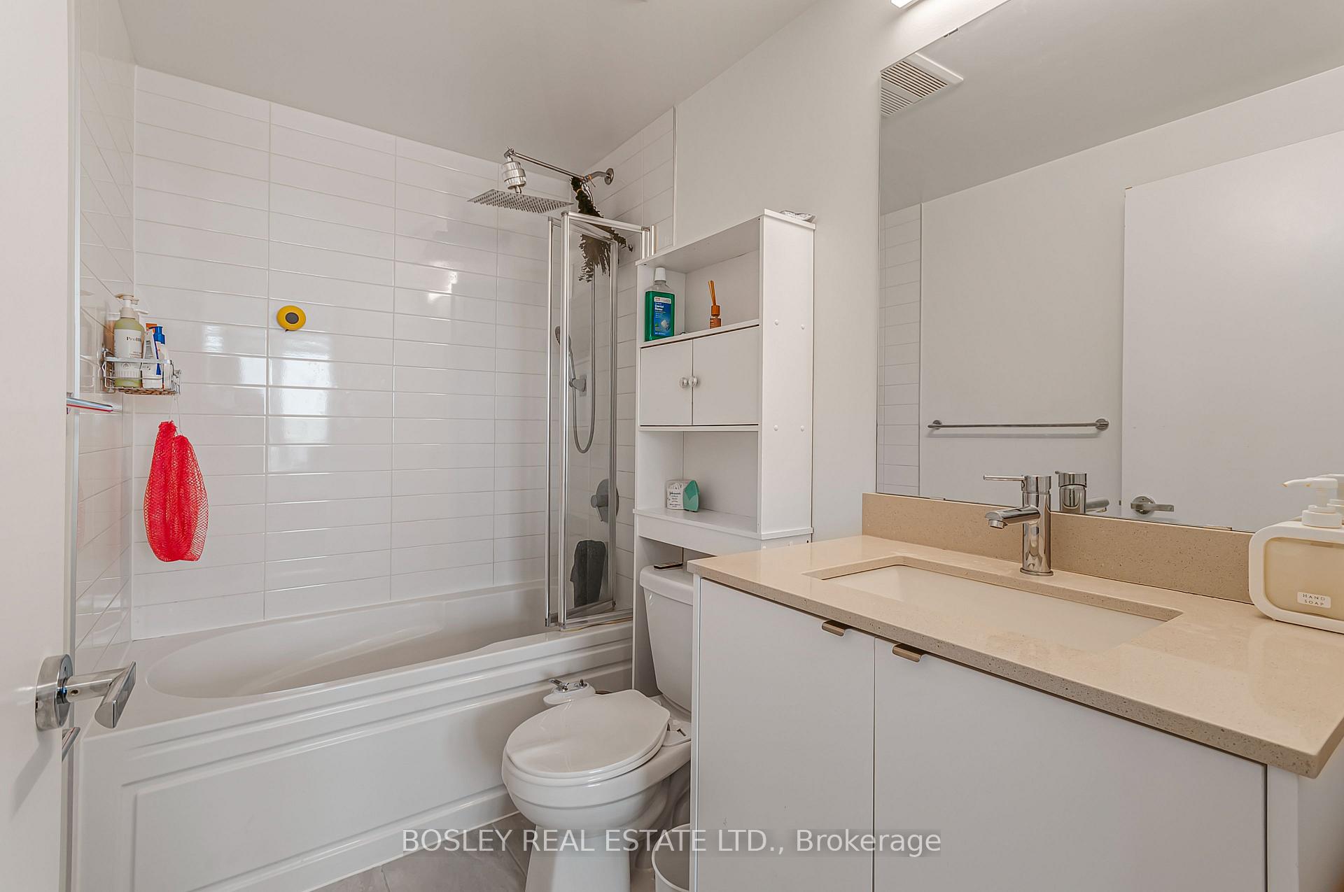 Photo 14 of Unit B - 315, 3200 Dakota Common, Burlington, Alton — HOMEH