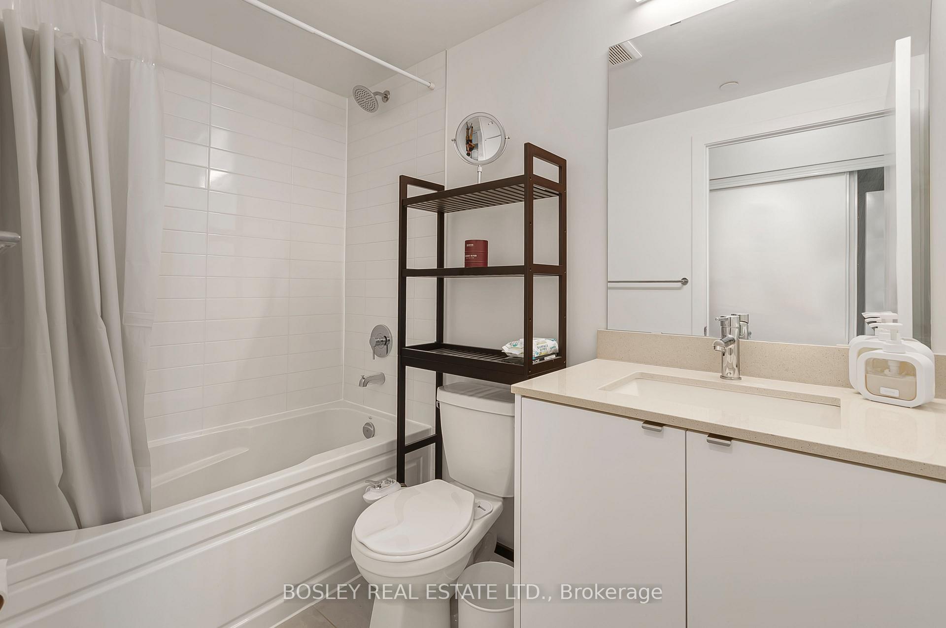 Photo 16 of Unit B - 315, 3200 Dakota Common, Burlington, Alton — HOMEH