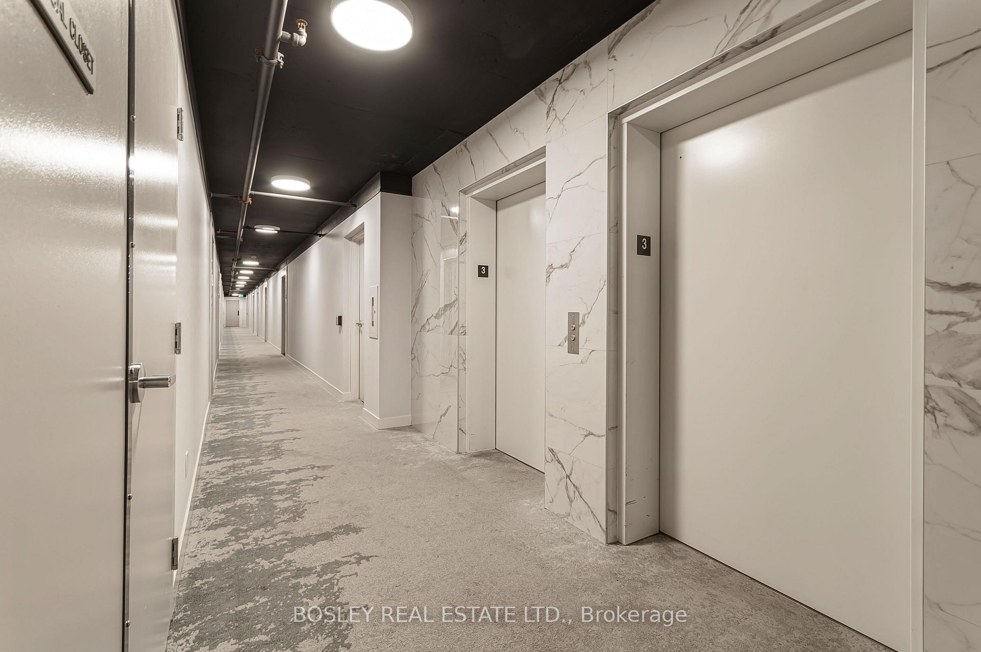 Photo 28 of Unit B - 315, 3200 Dakota Common, Burlington, Alton — HOMEH
