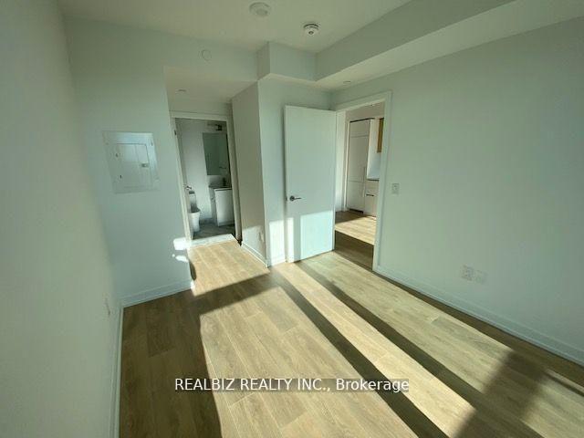 Photo 3 of Unit 1715, 28 Interchange Way, Vaughan, Vaughan Corporate Centre — HOMEH