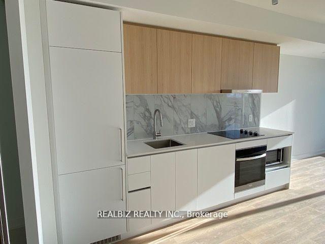 Photo 6 of Unit 1715, 28 Interchange Way, Vaughan, Vaughan Corporate Centre — HOMEH