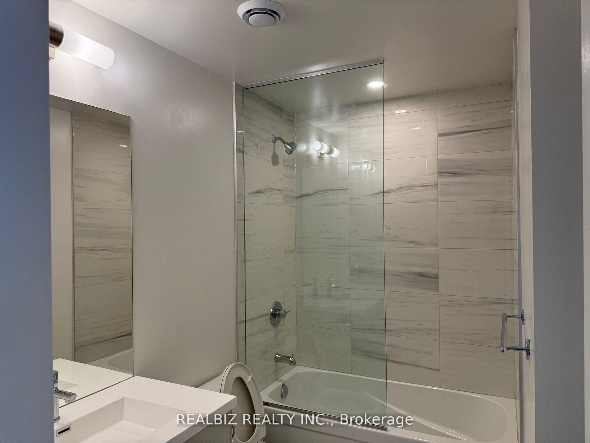 Photo 37 of Unit 1715, 28 Interchange Way, Vaughan, Vaughan Corporate Centre — HOMEH