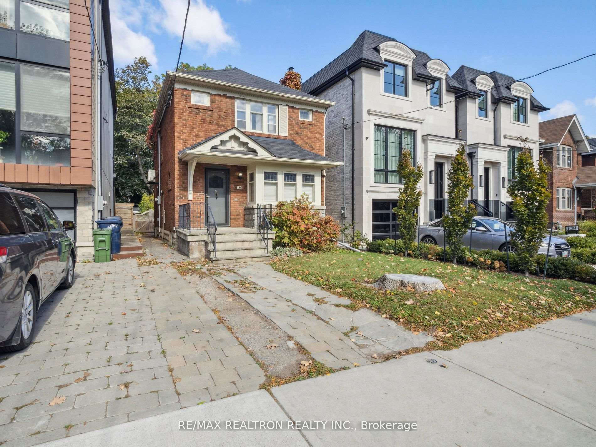 Photo 2 of 186 Wanless Avenue, Toronto, Lawrence Park North — HOMEH