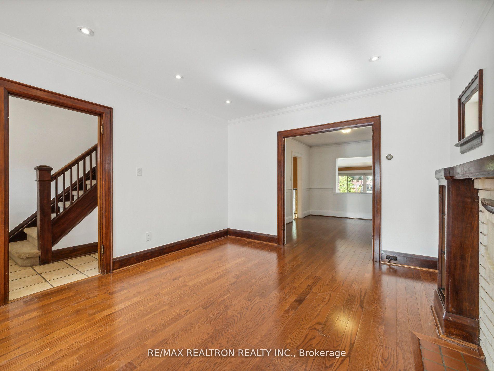 Photo 10 of 186 Wanless Avenue, Toronto, Lawrence Park North — HOMEH
