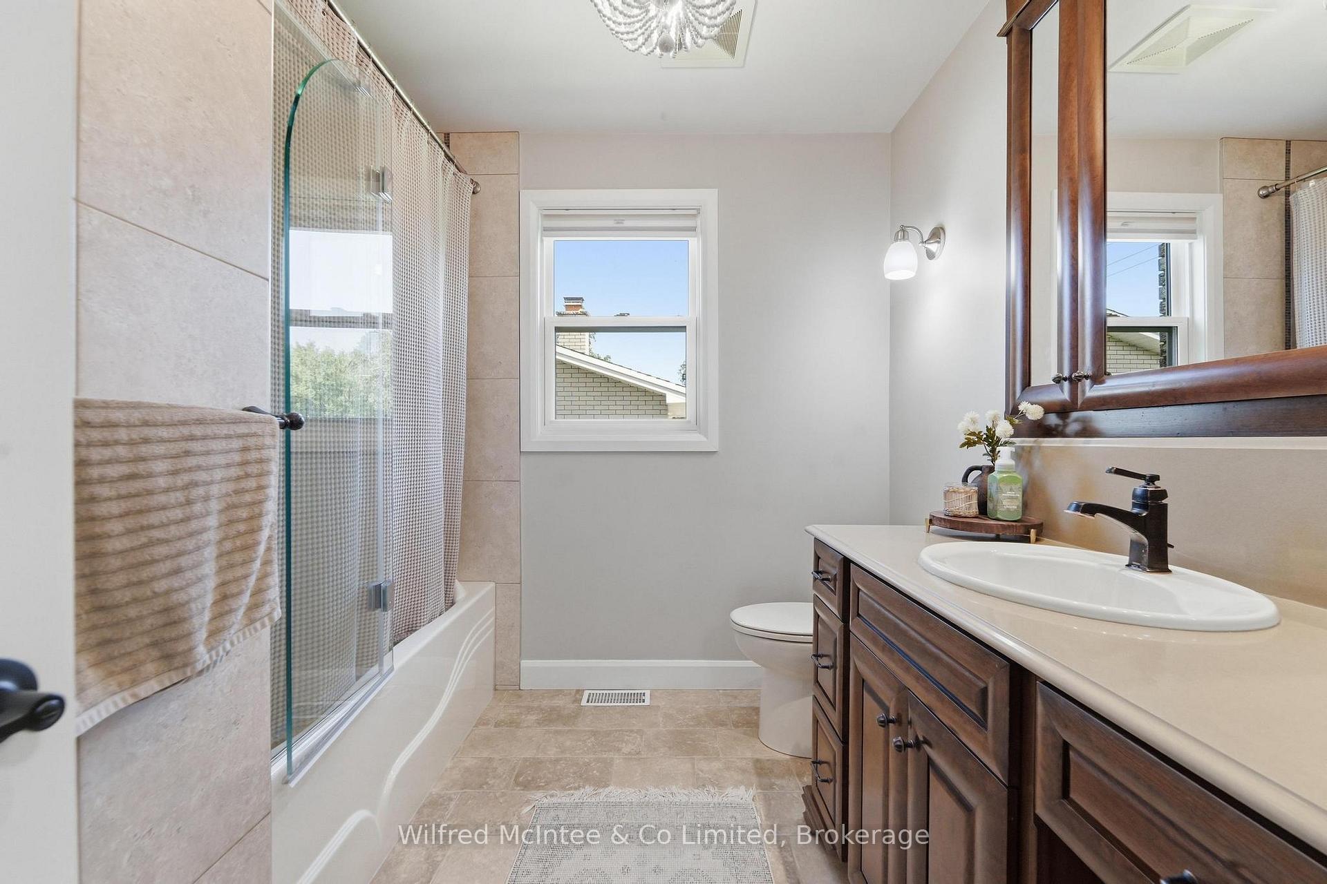 Photo 20 of 206 Thomas Street, Brockton — HOMEH