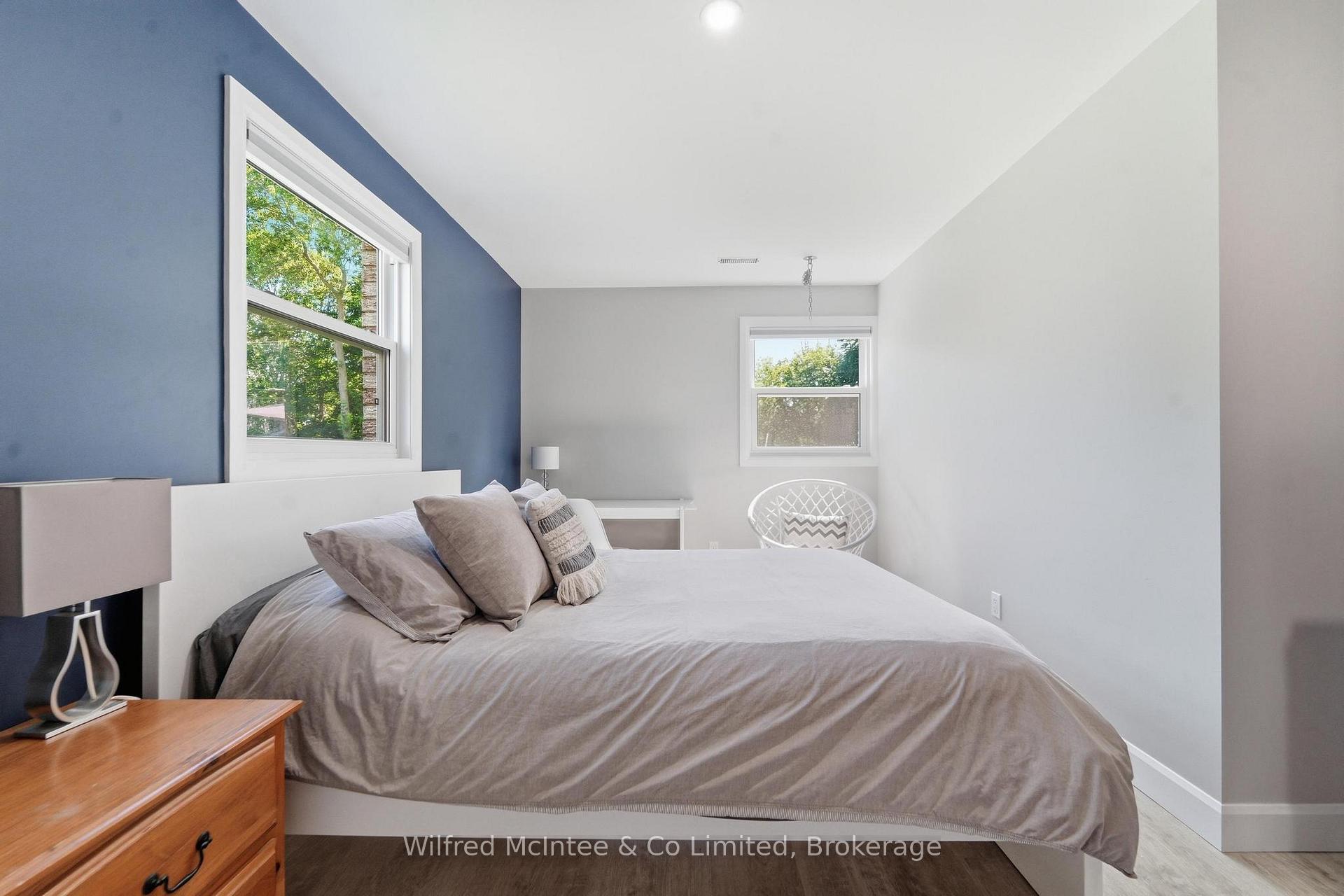 Photo 36 of 206 Thomas Street, Brockton — HOMEH