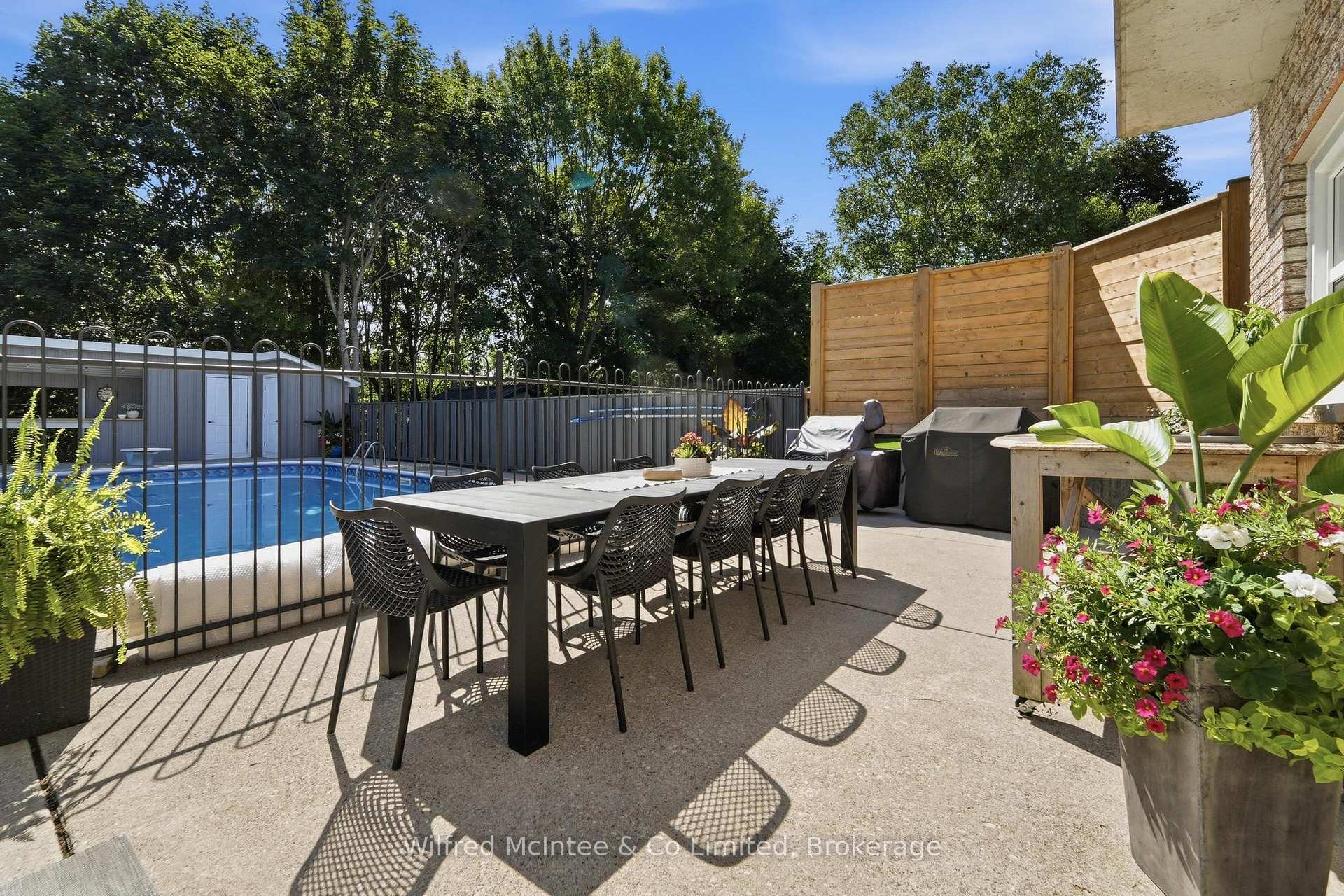 Photo 41 of 206 Thomas Street, Brockton — HOMEH