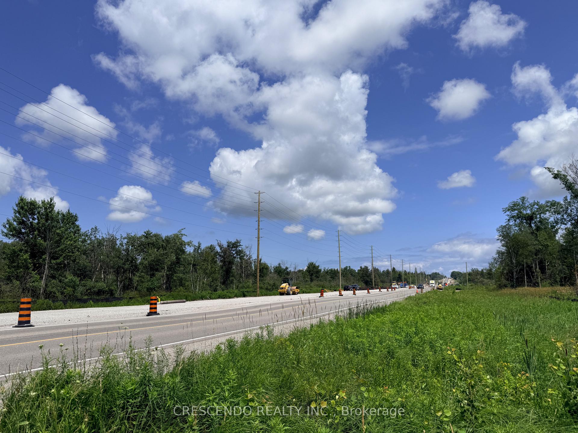 Photo 5 of 2687 Innisfil Beach Road, Innisfil, Rural Innisfil — HOMEH