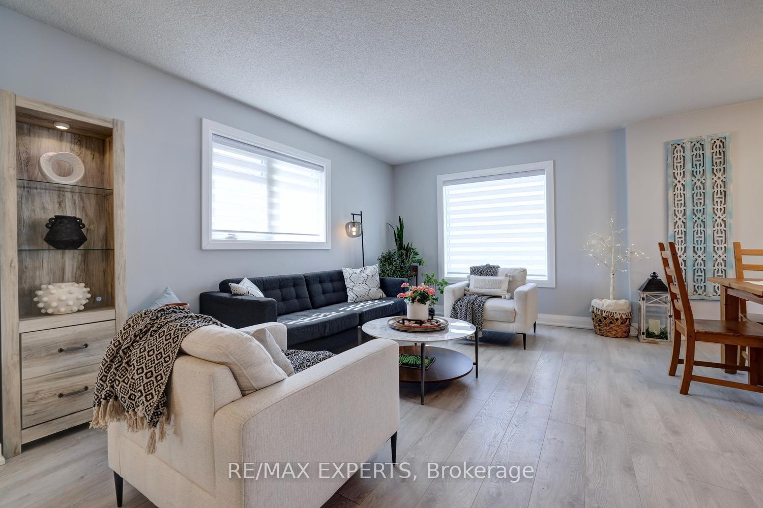 Photo 3 of 72 Donald Crescent, Wasaga Beach — HOMEH