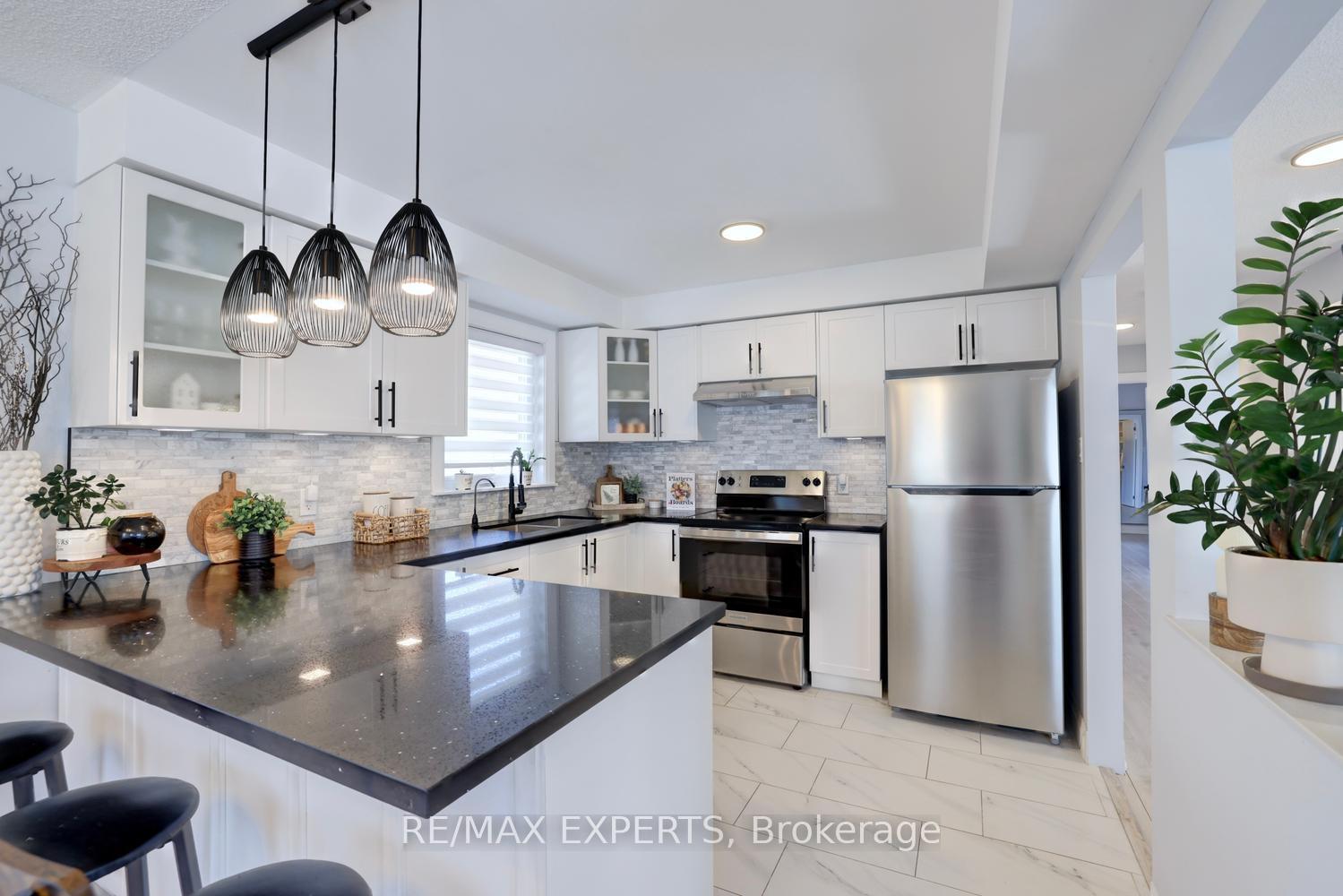 Photo 13 of 72 Donald Crescent, Wasaga Beach — HOMEH