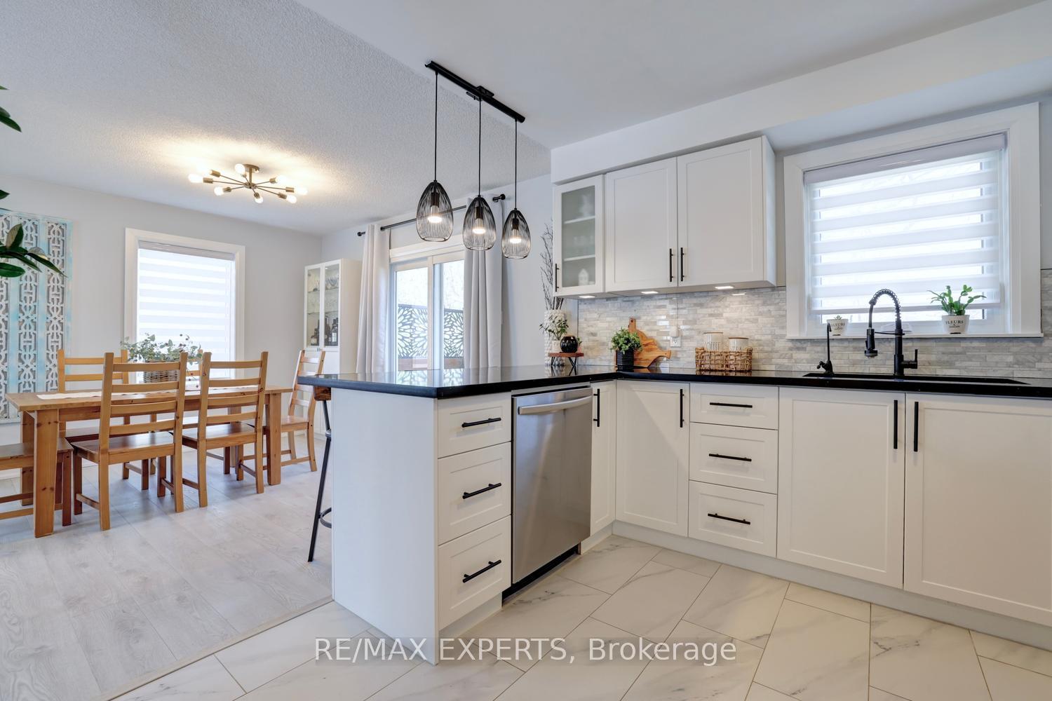 Photo 16 of 72 Donald Crescent, Wasaga Beach — HOMEH