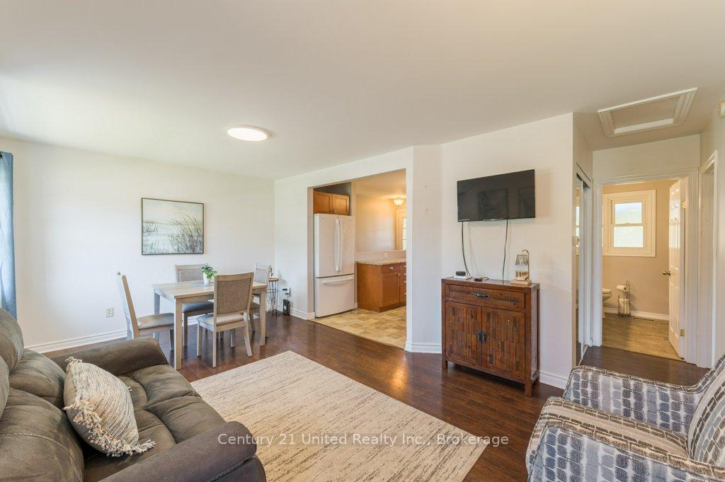 Photo 2 of 470 O'connell Road, Peterborough, Otonabee Ward 1 — HOMEH