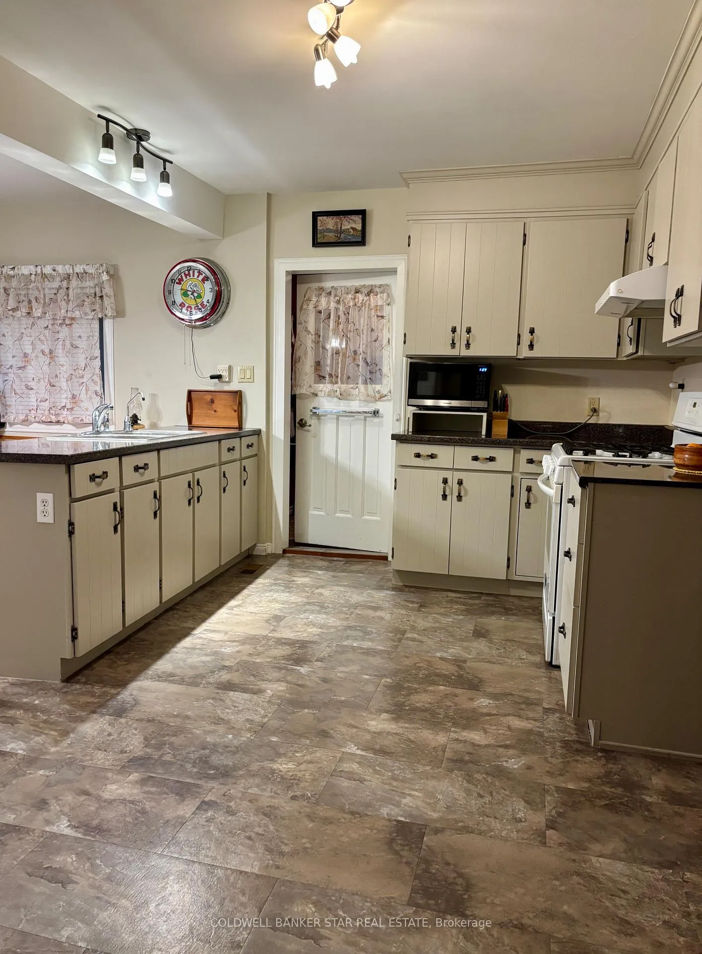 Photo 1 of 923272 Road 92, Zorra, Lakeside — HOMEH