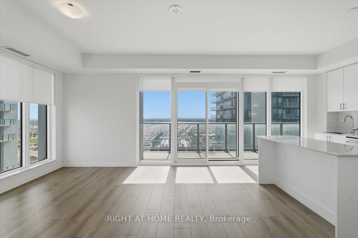 Photo 16 of Unit 910, 8960 Jane Street, Vaughan, Vellore Village — HOMEH