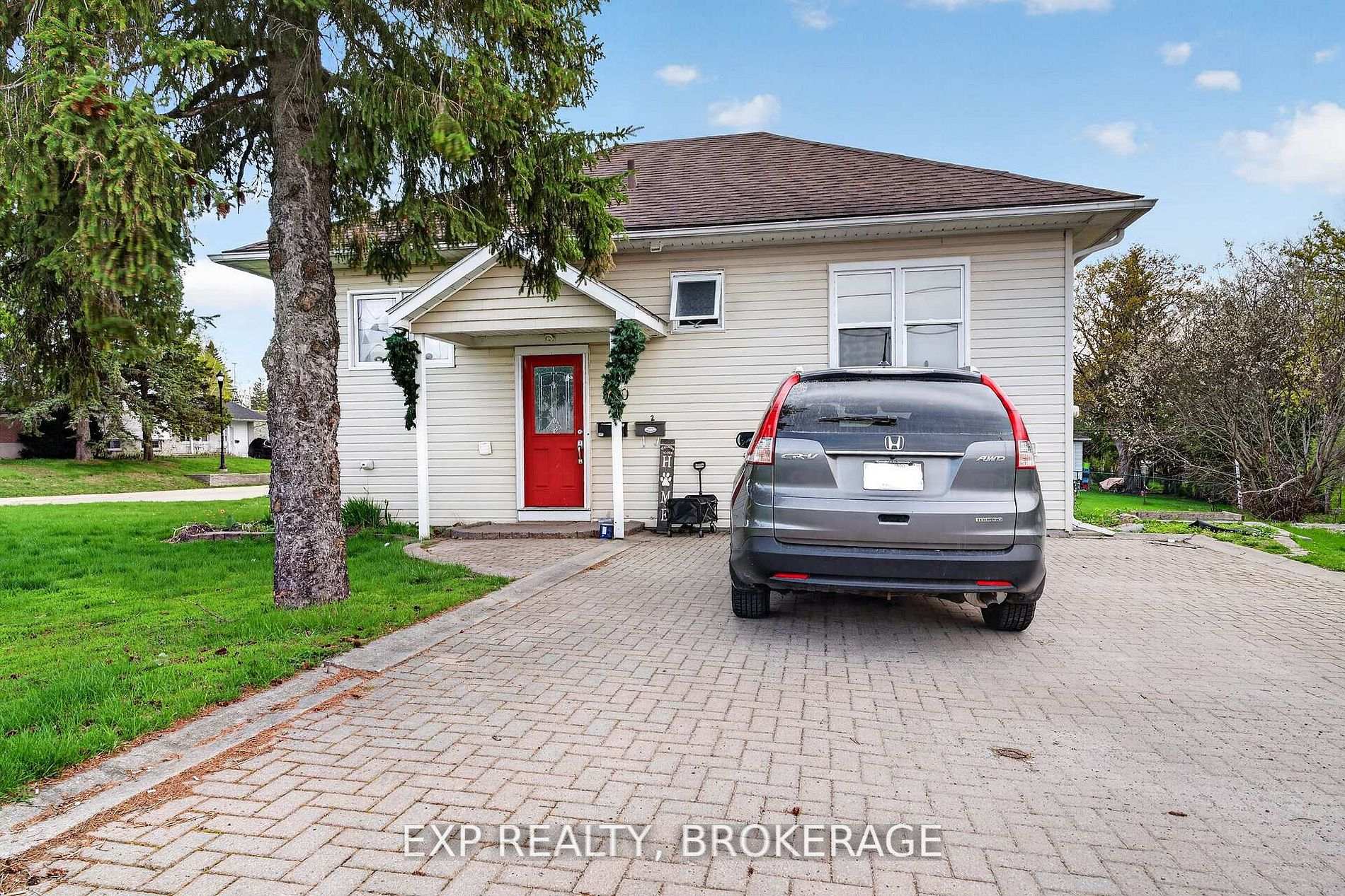 Photo 4 of 300 Herbert Street, Gananoque, Gananoque — HOMEH