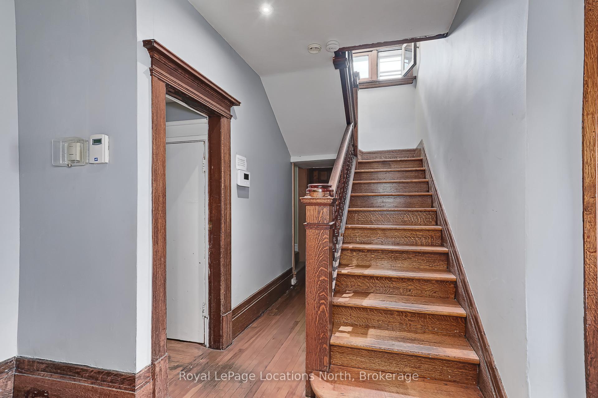 Photo 11 of 216 Cedar Street, Collingwood — HOMEH