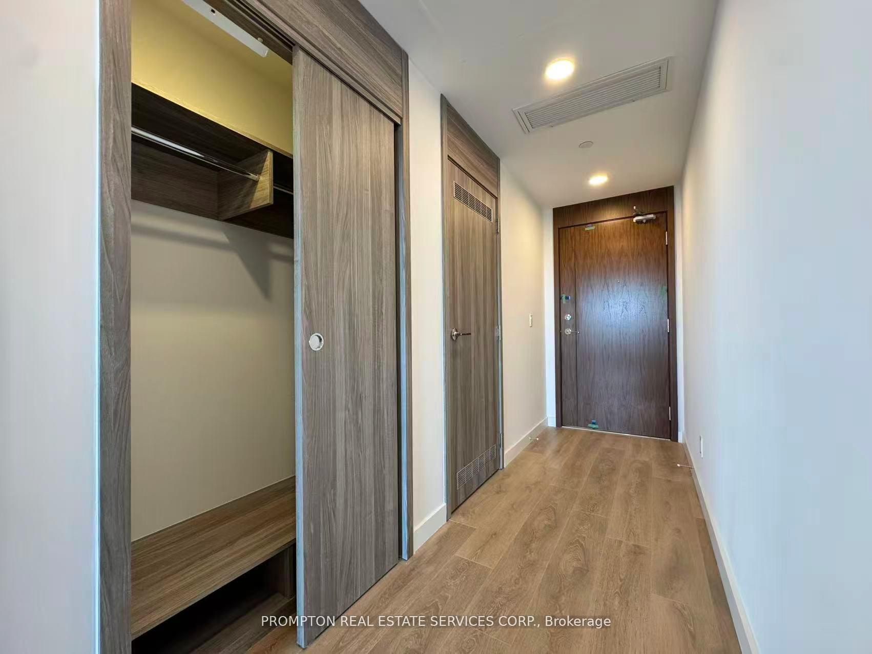 Photo 2 of Unit 2201, 68 Esther Shiner Boulevard, North York, Bayview Village — HOMEH