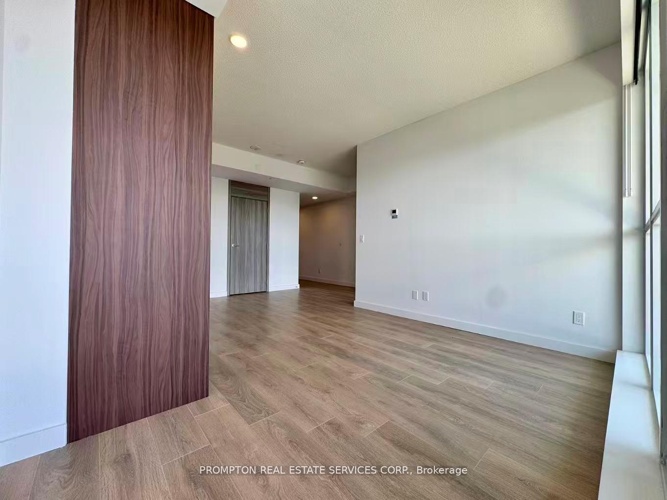 Photo 4 of Unit 2201, 68 Esther Shiner Boulevard, North York, Bayview Village — HOMEH
