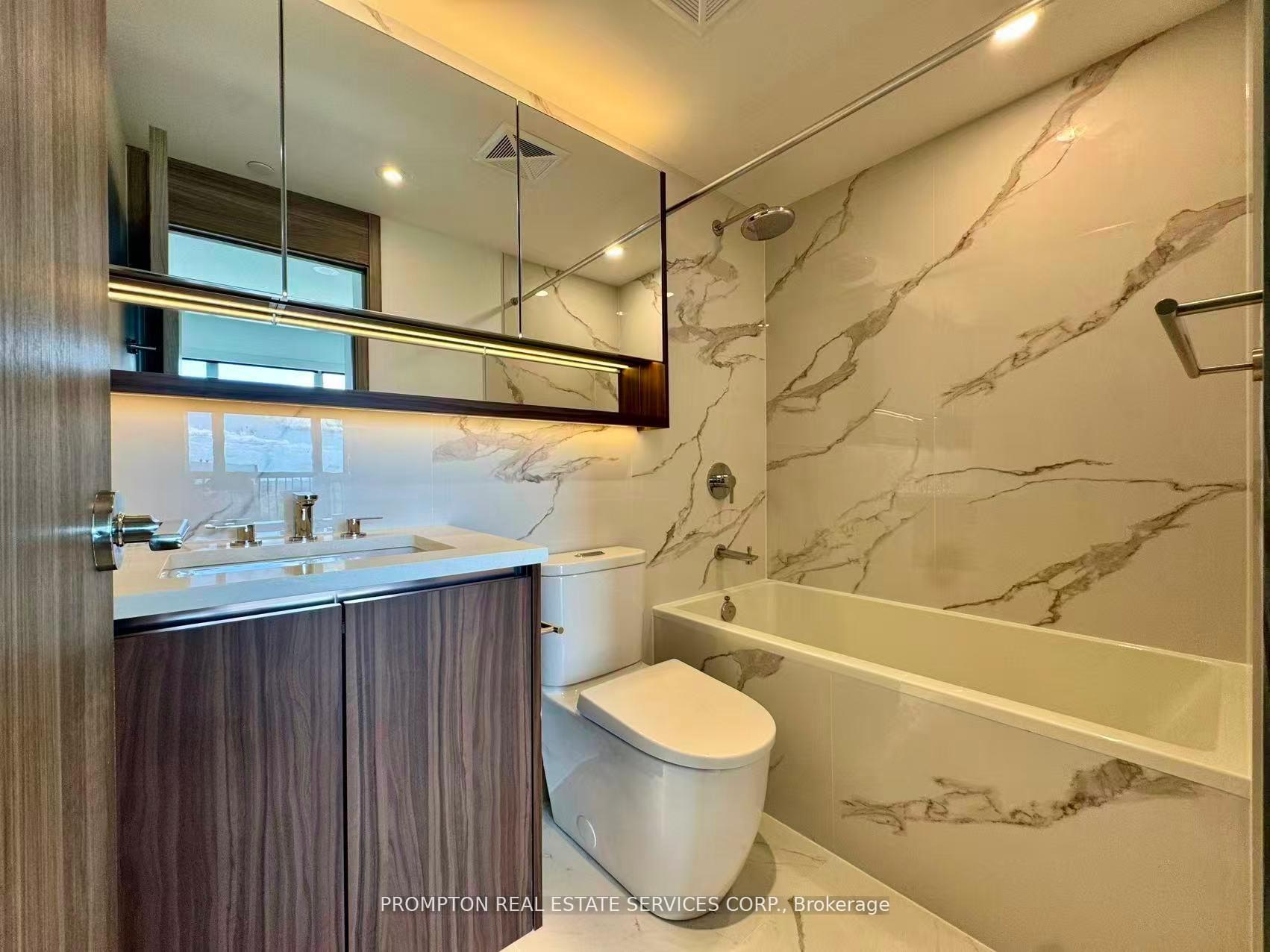 Photo 11 of Unit 2201, 68 Esther Shiner Boulevard, North York, Bayview Village — HOMEH