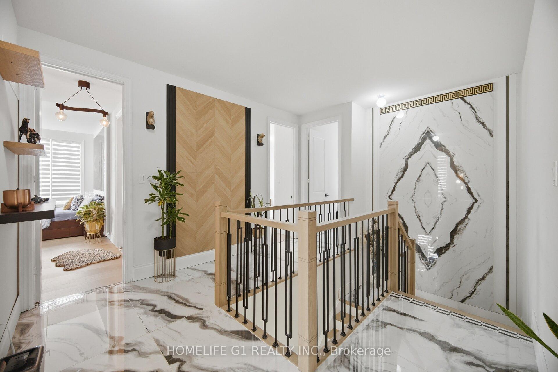Photo 11 of 16 Coldwell Bay Circle, Vaughan, Kleinburg — HOMEH