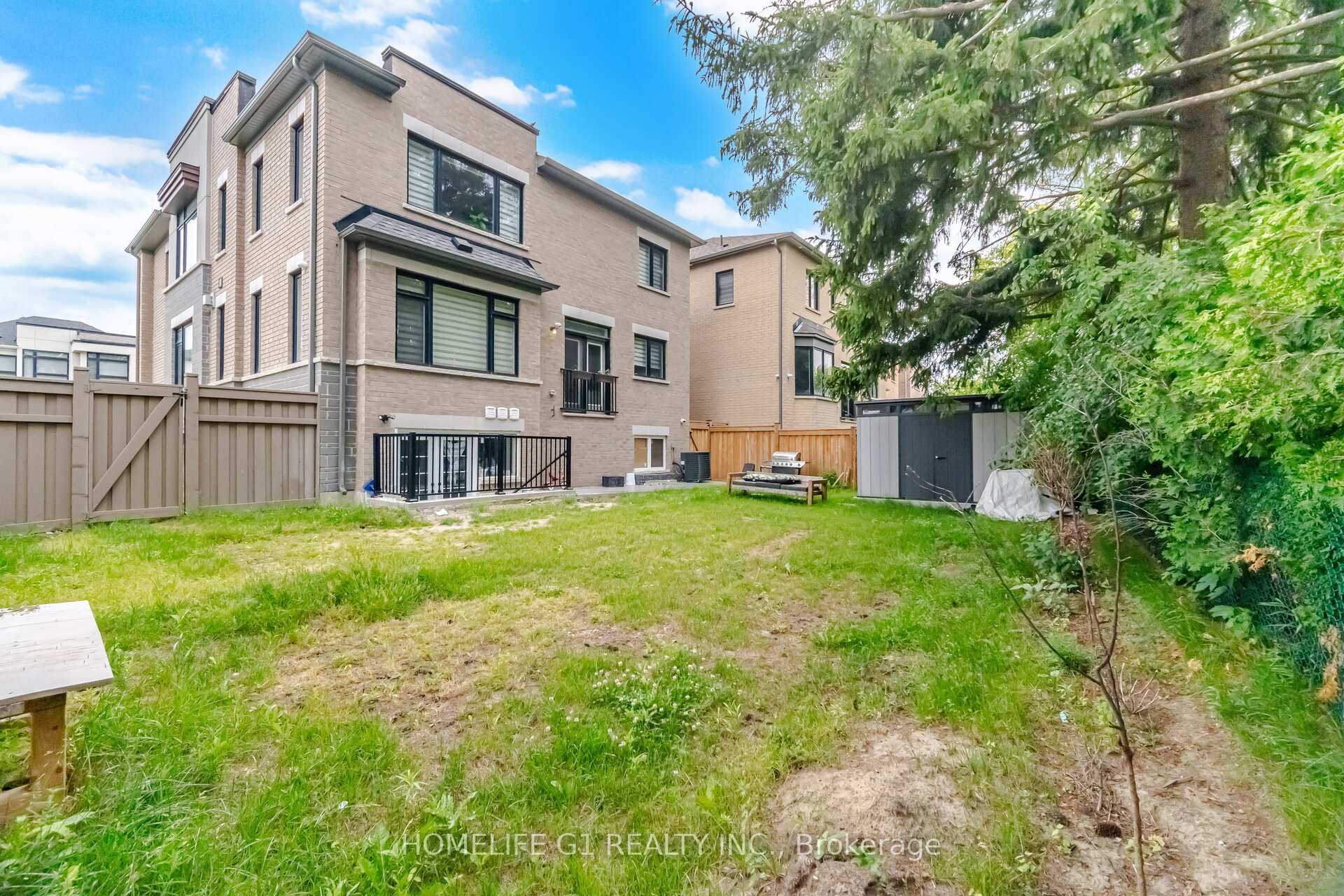 Photo 19 of 16 Coldwell Bay Circle, Vaughan, Kleinburg — HOMEH