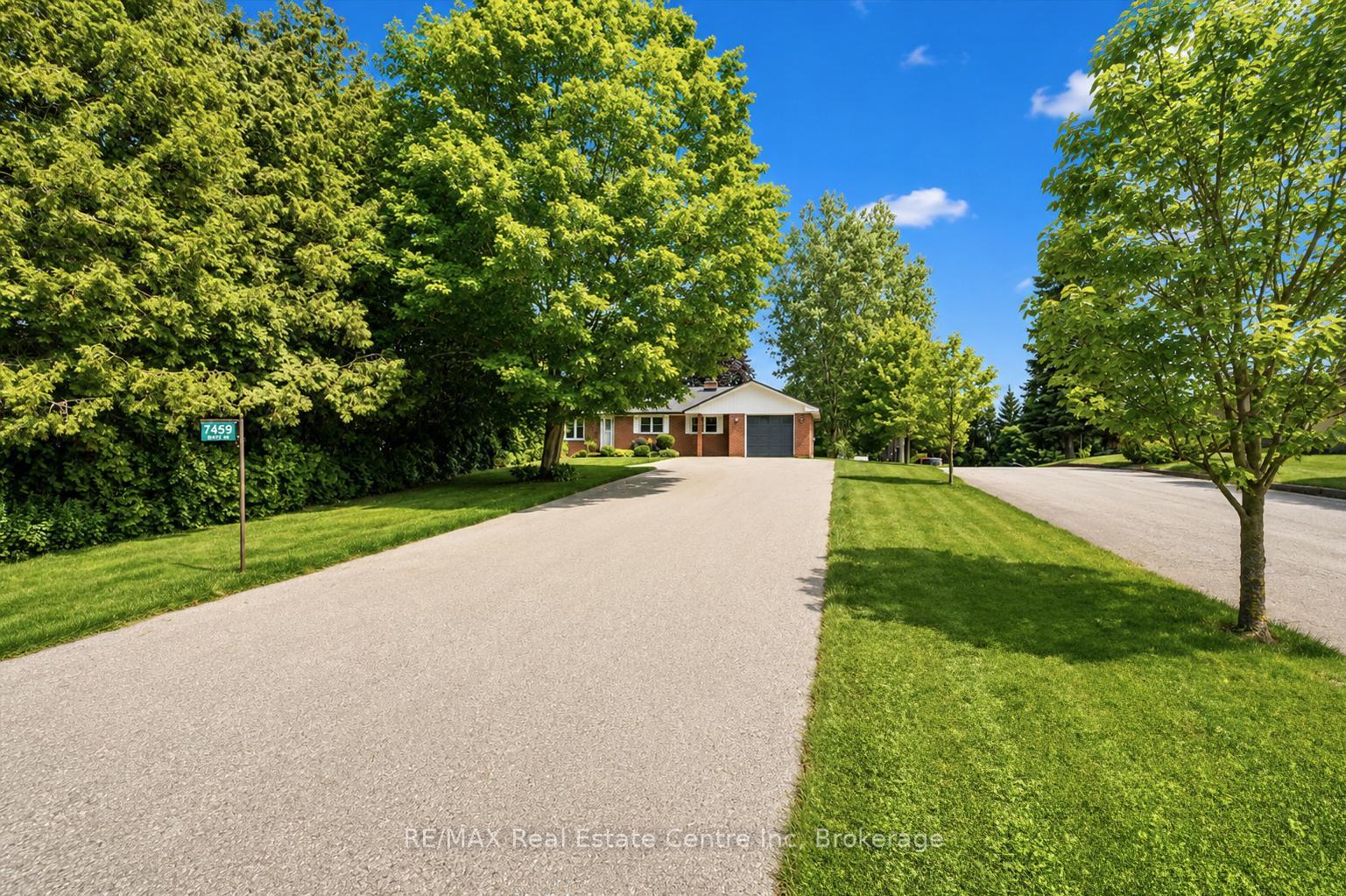 Photo 2 of 7459 Boyce Drive, Puslinch, Rural Puslinch East — HOMEH