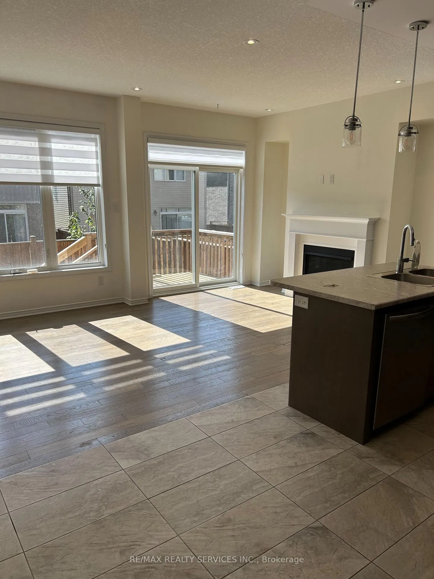 Photo 4 of 47 Blacksmith Drive, Woolwich — HOMEH