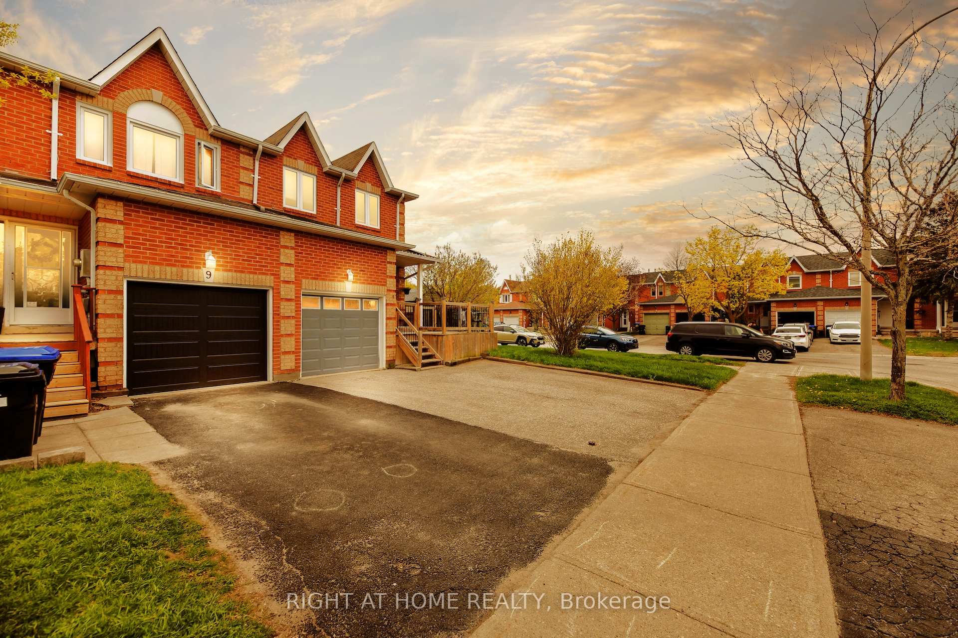 Photo 1 of 11 Potter Crescent, New Tecumseth, Tottenham — HOMEH