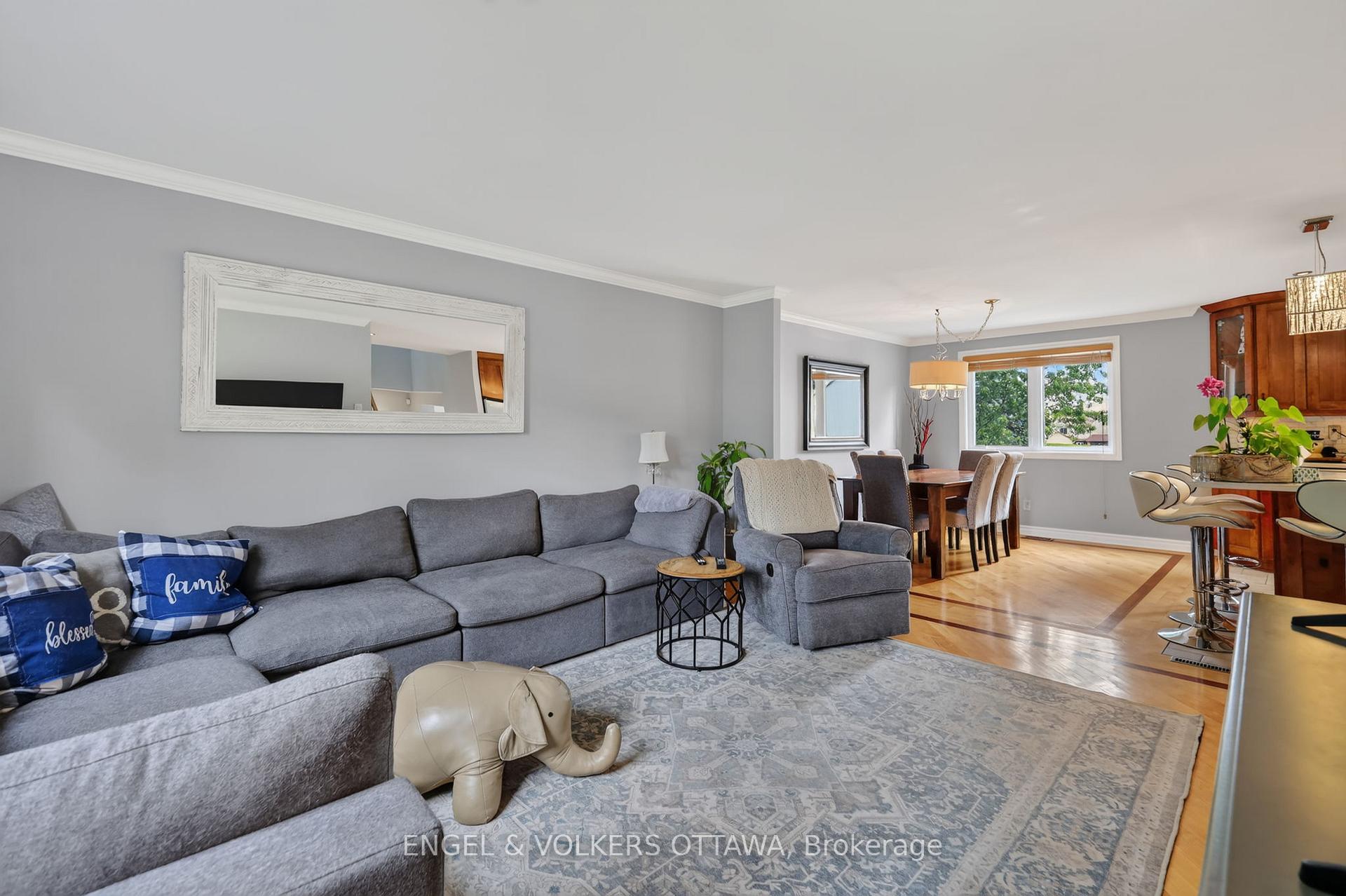Photo 17 of 1 Blueridge Court, Ottawa, Barrhaven - Pheasant Run — HOMEH