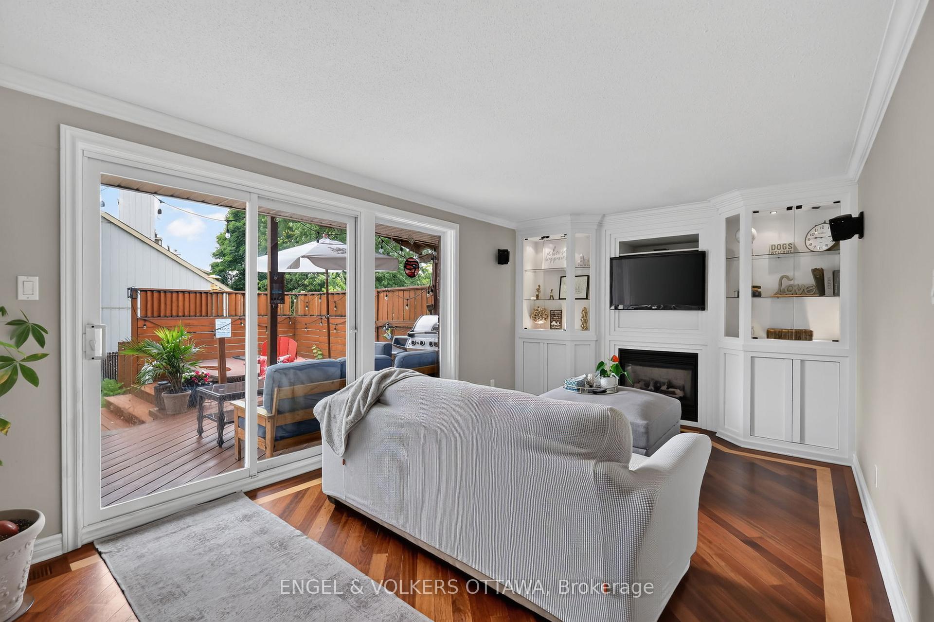 Photo 20 of 1 Blueridge Court, Ottawa, Barrhaven - Pheasant Run — HOMEH