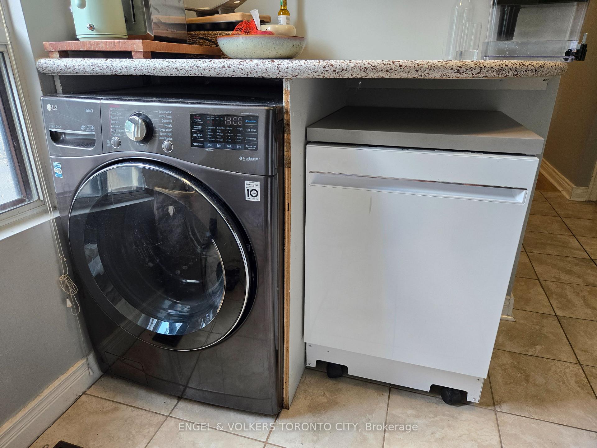 Photo 5 of Unit Main, 132 De Grassi Street, Toronto, South Riverdale — HOMEH