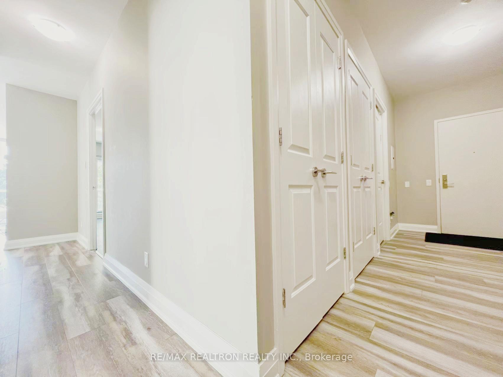 Photo 5 of Unit 204, 83 Redpath Avenue, Toronto, Mount Pleasant West — HOMEH