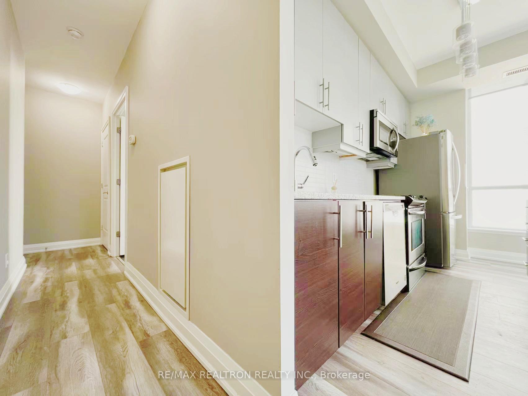 Photo 9 of Unit 204, 83 Redpath Avenue, Toronto, Mount Pleasant West — HOMEH