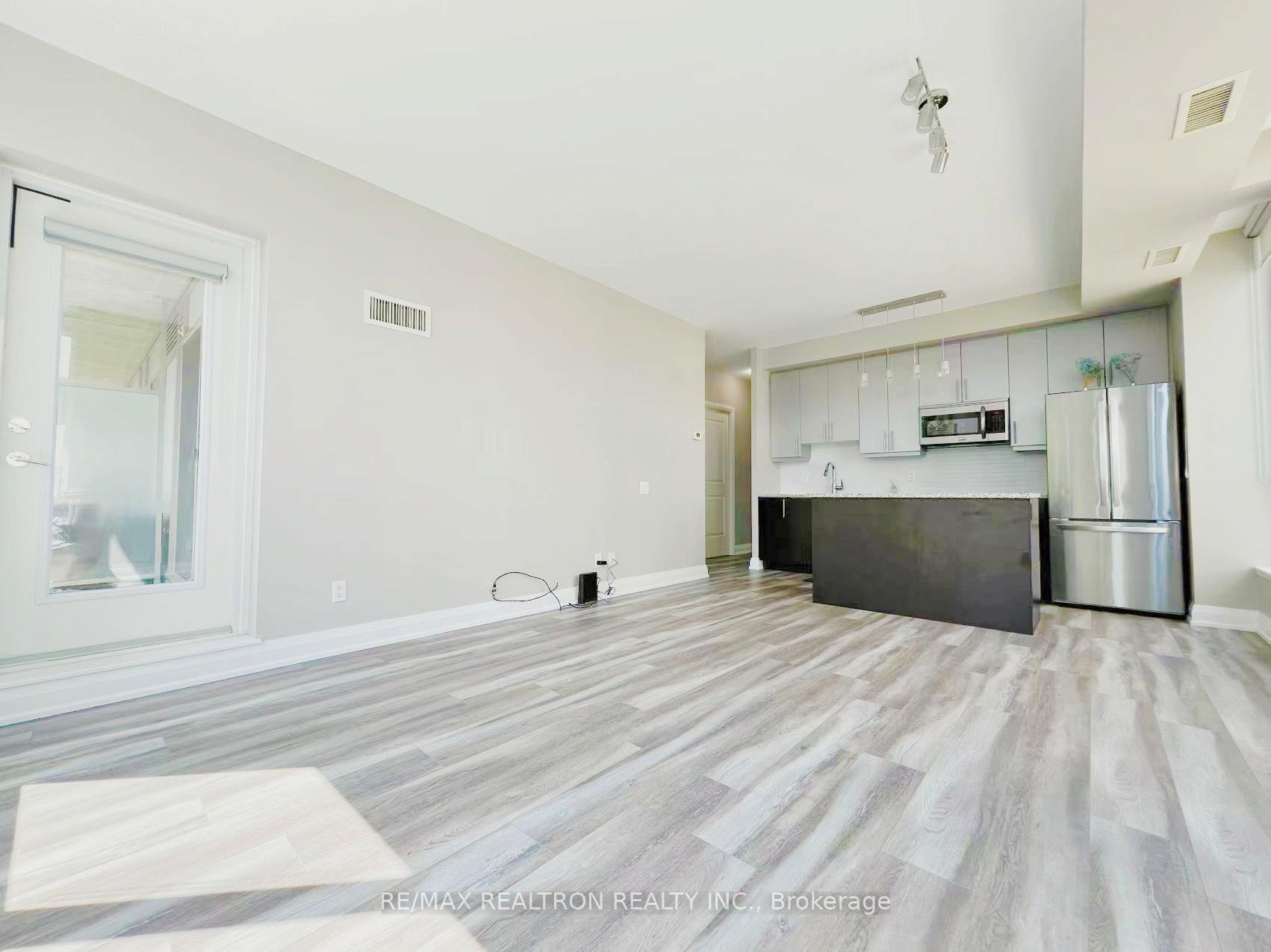 Photo 15 of Unit 204, 83 Redpath Avenue, Toronto, Mount Pleasant West — HOMEH